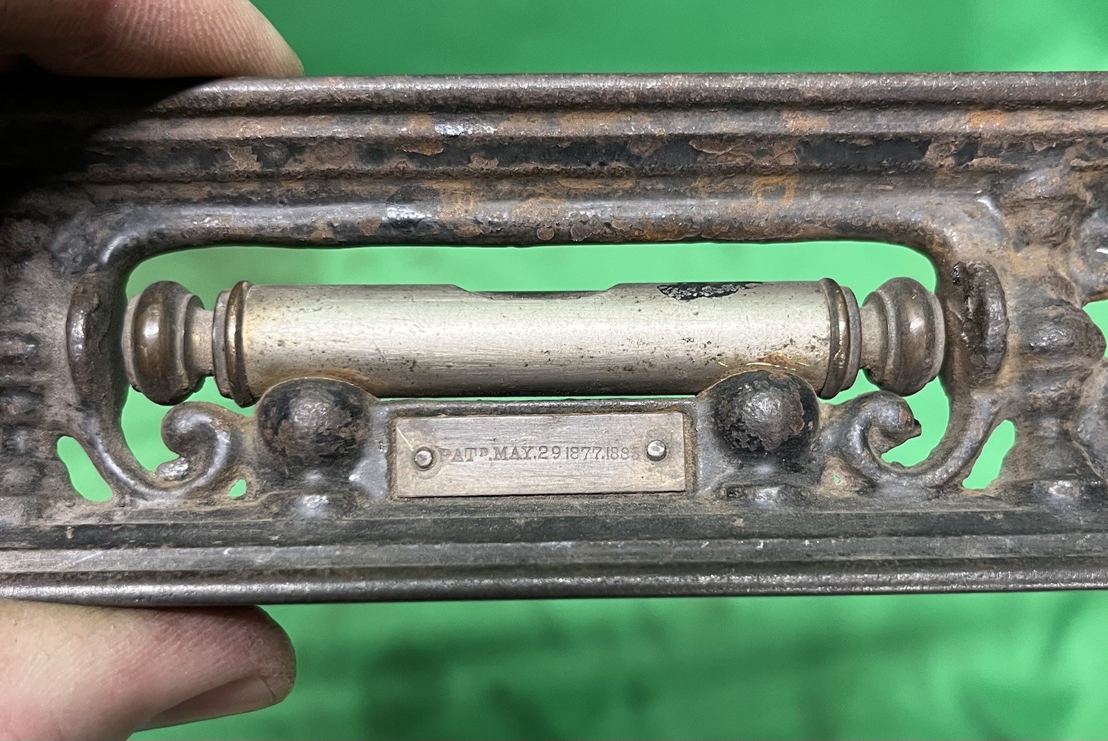 Vintage The Davis Level & Tool Co. 12" Cast Iron Level 1877-1883 Carpenter