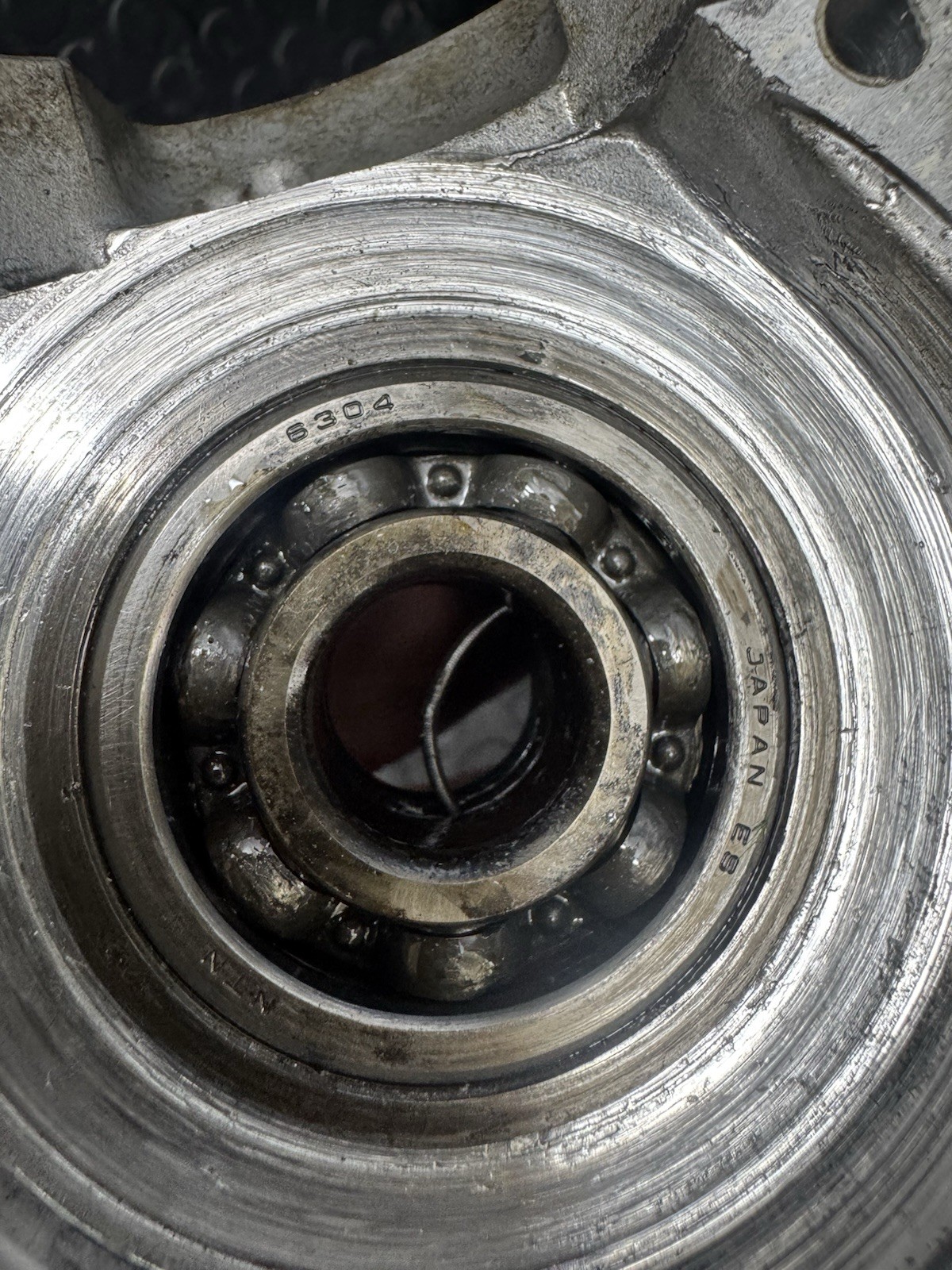 01 02 03 04 05 Kawasaki KX85 KX100 GENUINE OEM CRANKCASE SET L & R CASES