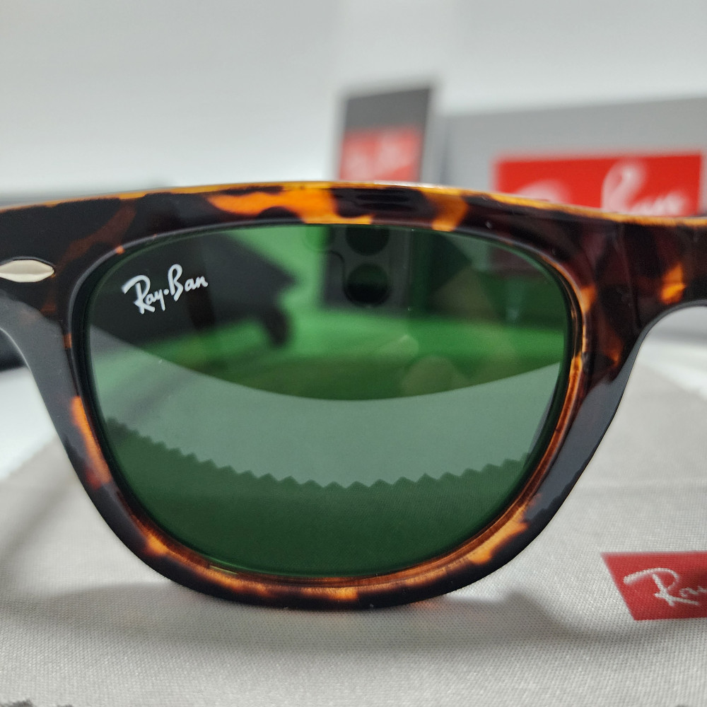 Ray-Ban RB2140 Wayfarer Classic Sunglasses Tortoise Frame Green Glass Lens 50 mm