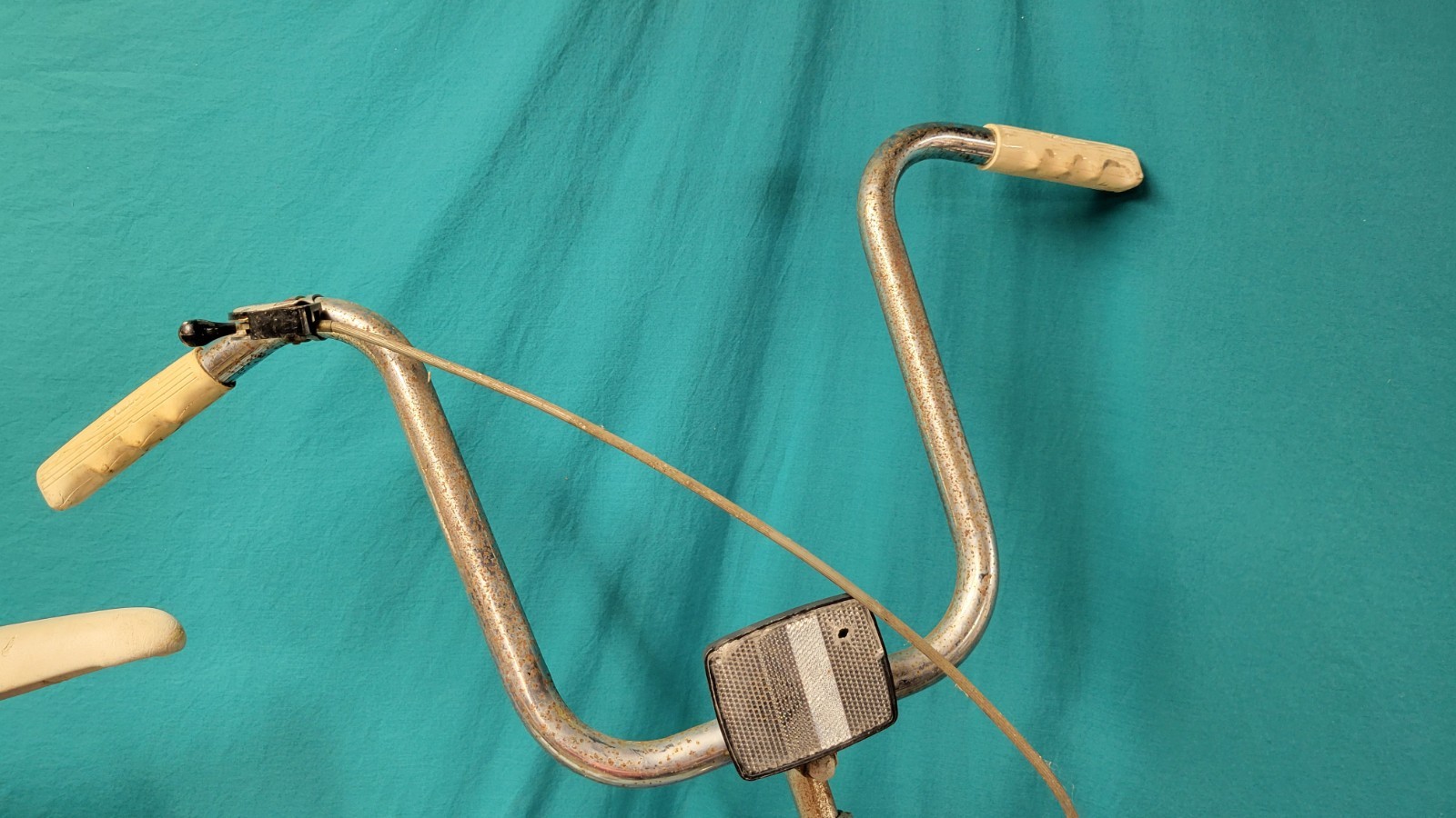 March 1979 Schwinn Fair Lady Complete Bicycle Tires Hold Air Banana Seat Rolls