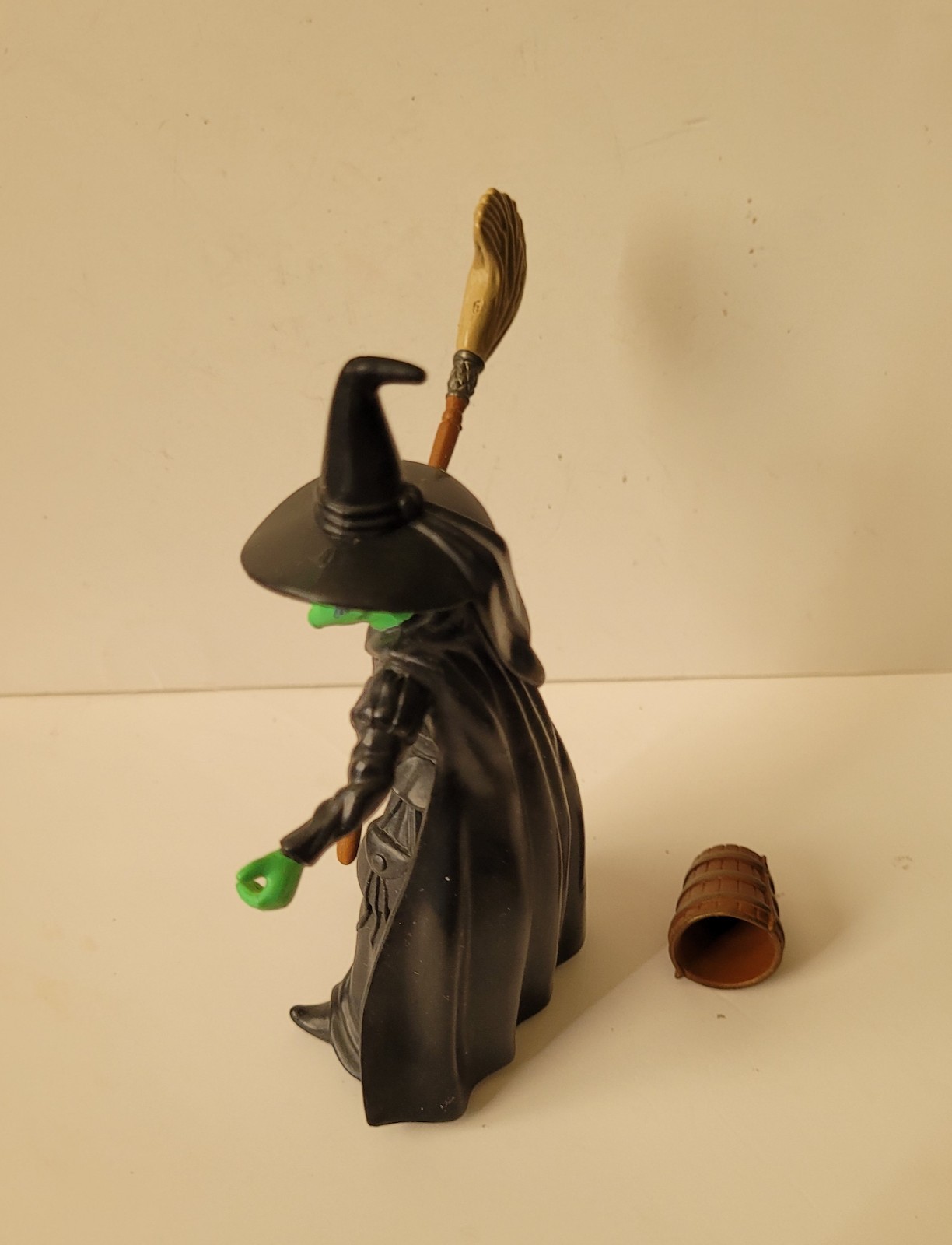 WIZARD of OZ WICKED WITCH of WEST Trevco PVC Figure Turner Presents 1998