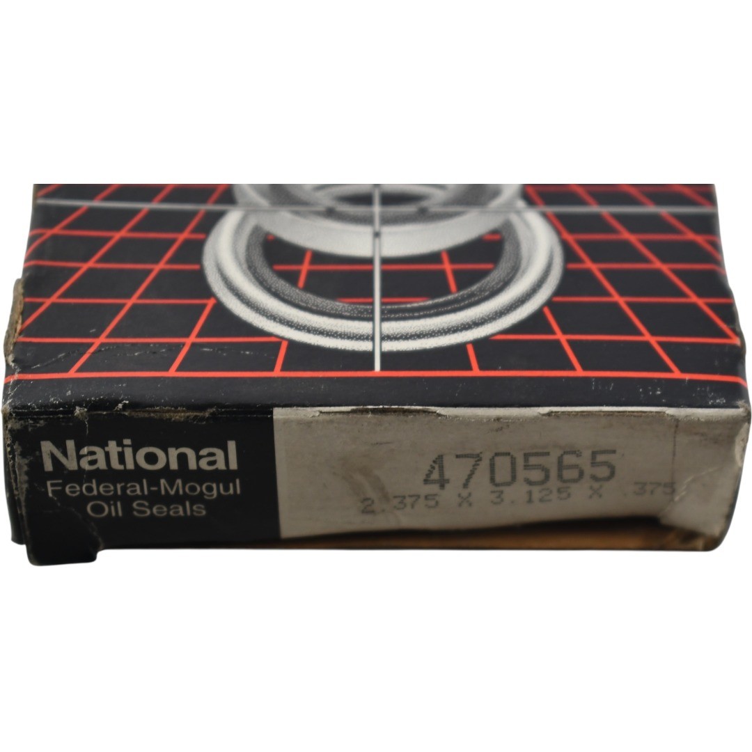 NEW National 470565 Oil Seal 2.375 inch ID 3.130 inch OD 0.375 inch Width
