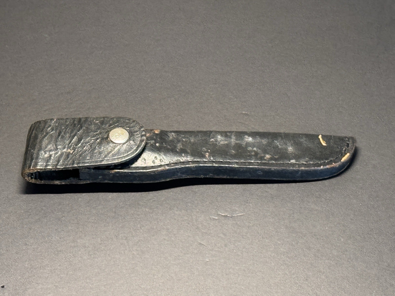 Vintage Buck 121 Fixed Blade Hunting Knife With Original Sheath.