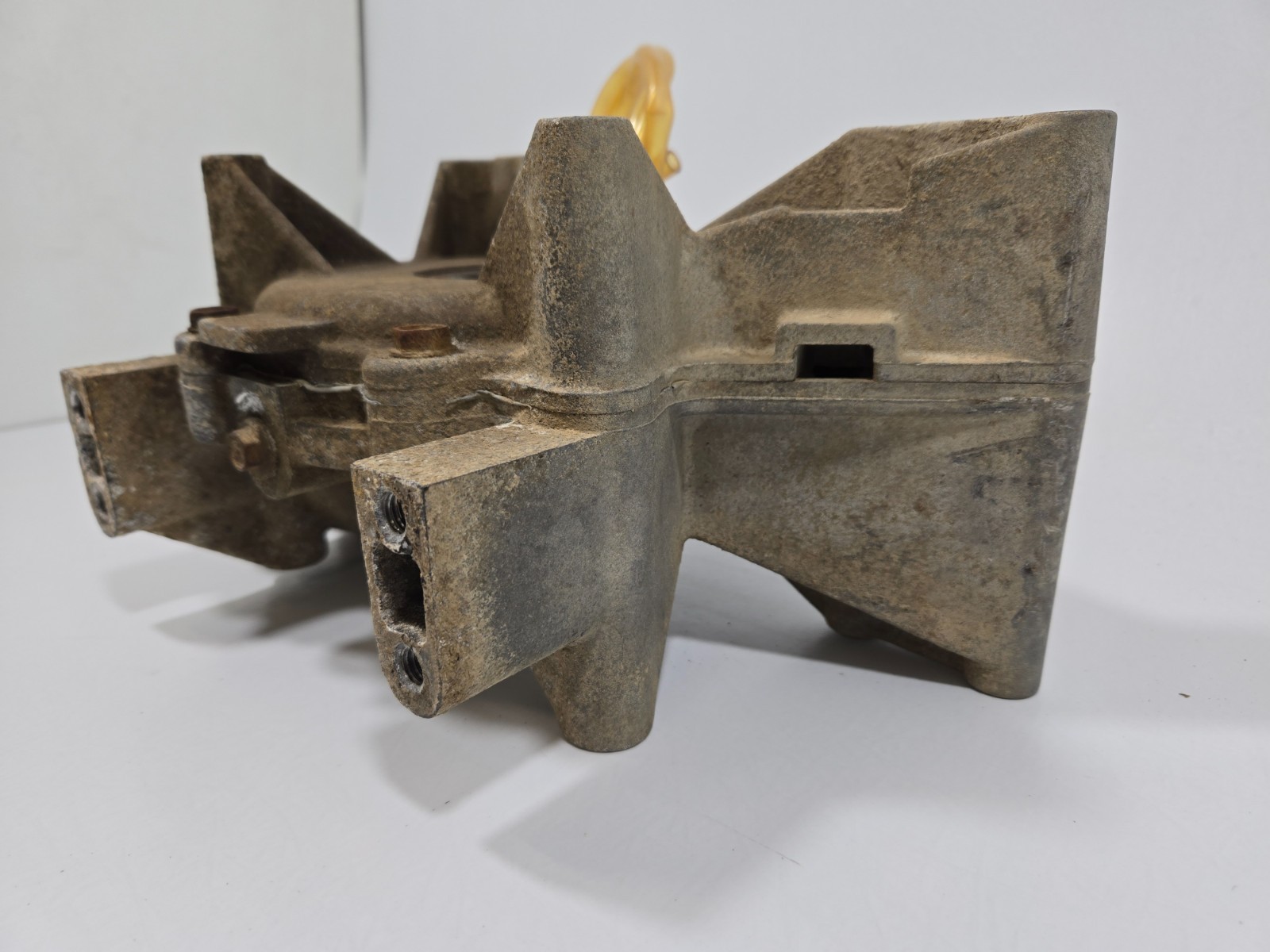 2003 Polaris Sportsman 700 Rear Differential Rear End Housing Gearbox 1341352