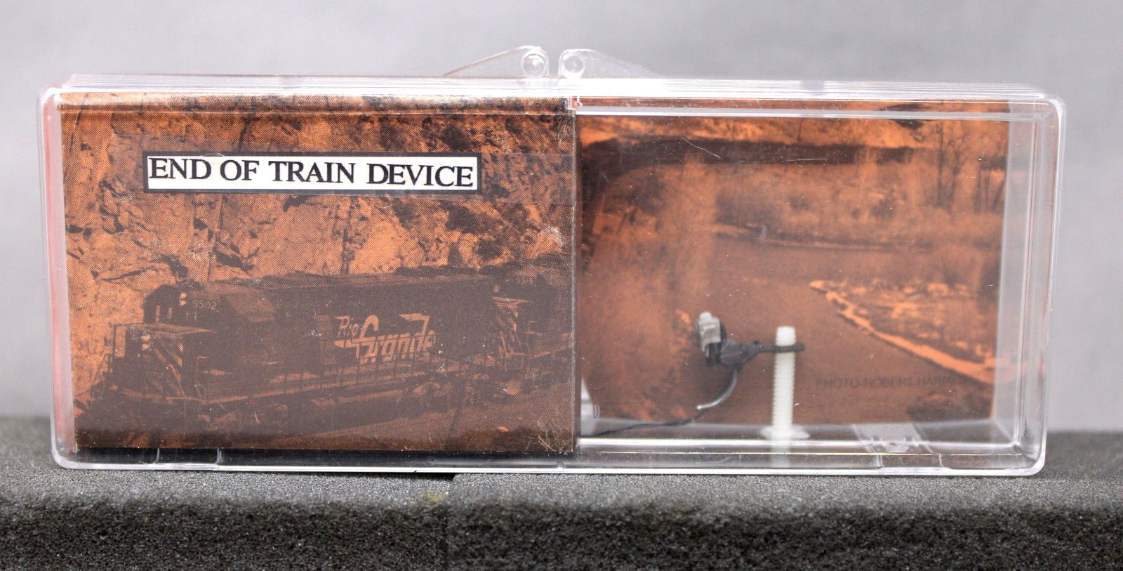 ACCURATE LIGHTING #144-61002 HO Scale Lighted End of Train Device, C9