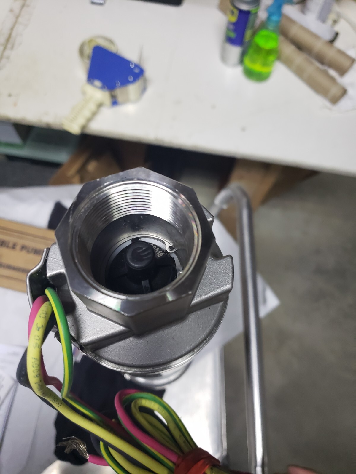 FRANKLIN ELECTRIC 7FR05S4 (1/2HP, 3WIRE,230V, 7GPM, SUBMERSIBLE PUMP) NIB