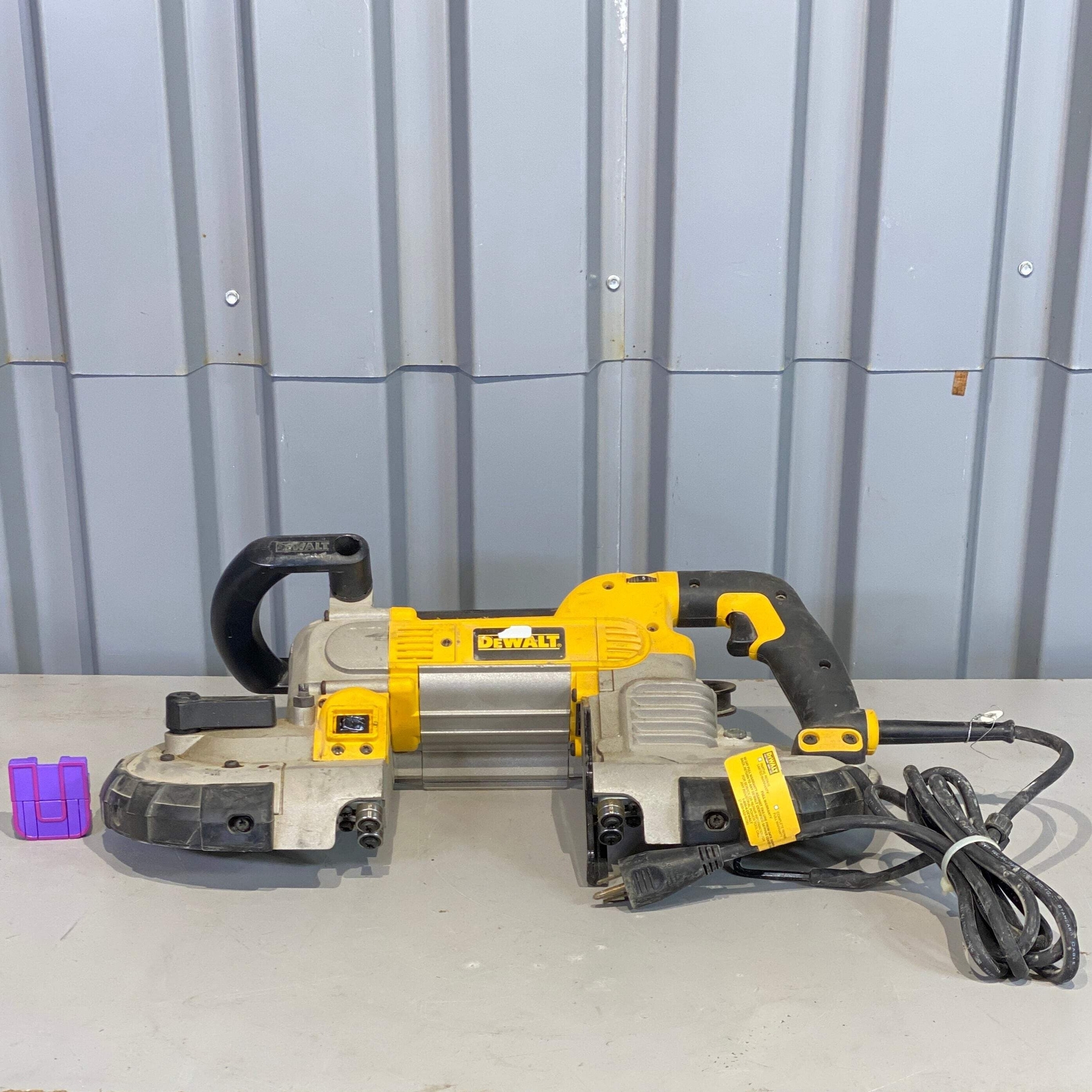 Dewalt DWM120 Band Saw, 5" Deep Cut w/ Variable Speed (Used)