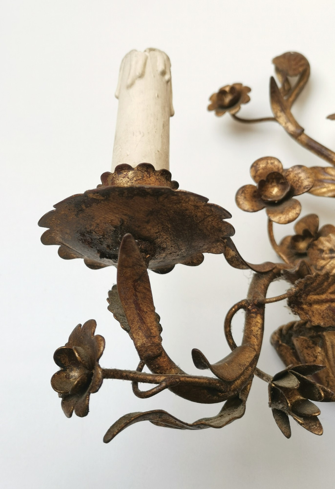 ANTIQUE ITALIAN GILT TOLE WALL SCONCE 2 LIGHTS FIXTURE VINTAGE 1950's TOLEWARE