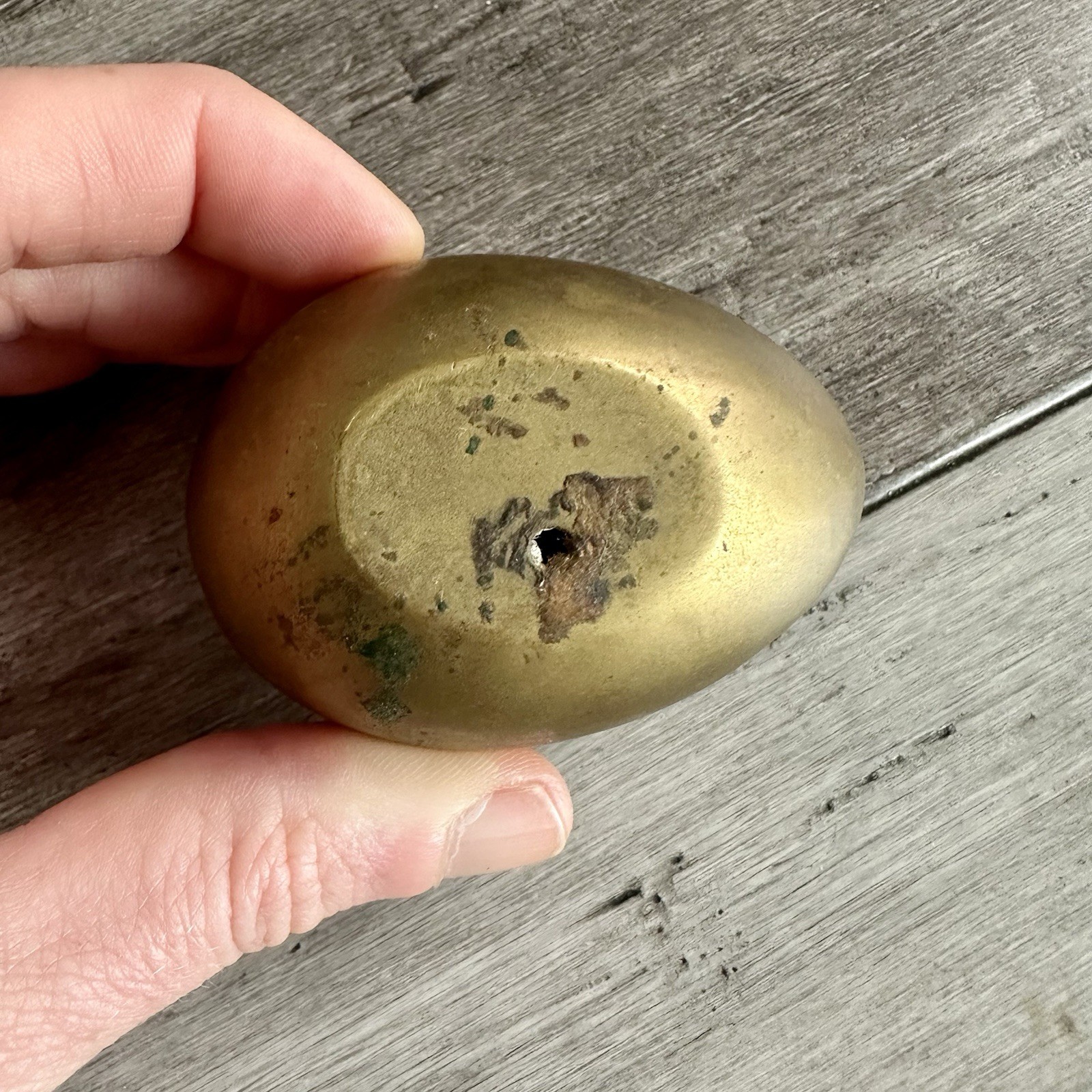 Vtg 2.5” Egg Painted Enameled Brass Bird On Branch Enamel Paperweight Trinket