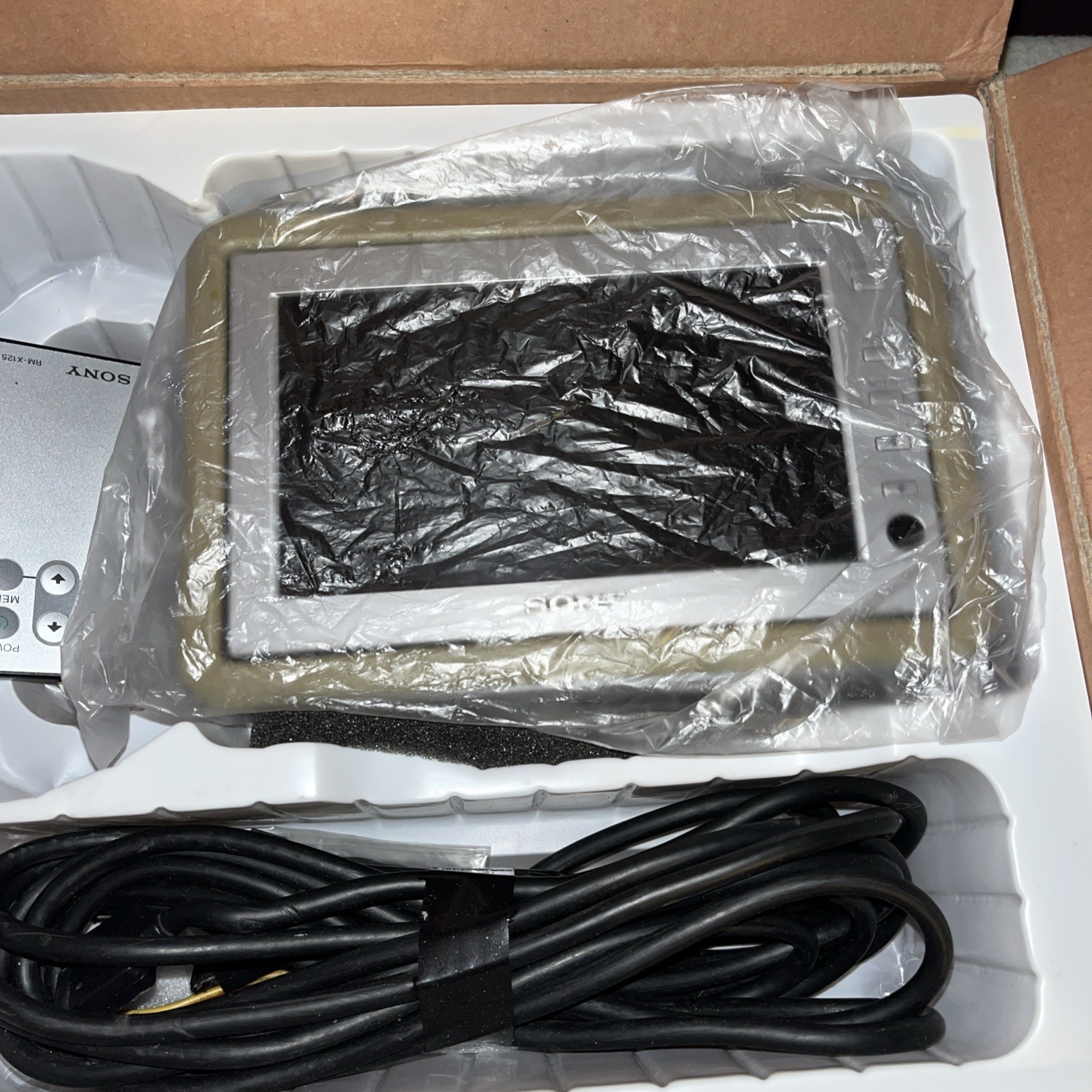 2 X Vintage Sony XVM-H6 Headrest Monitor 5.8” Wide Screen 2 X Remote Controls