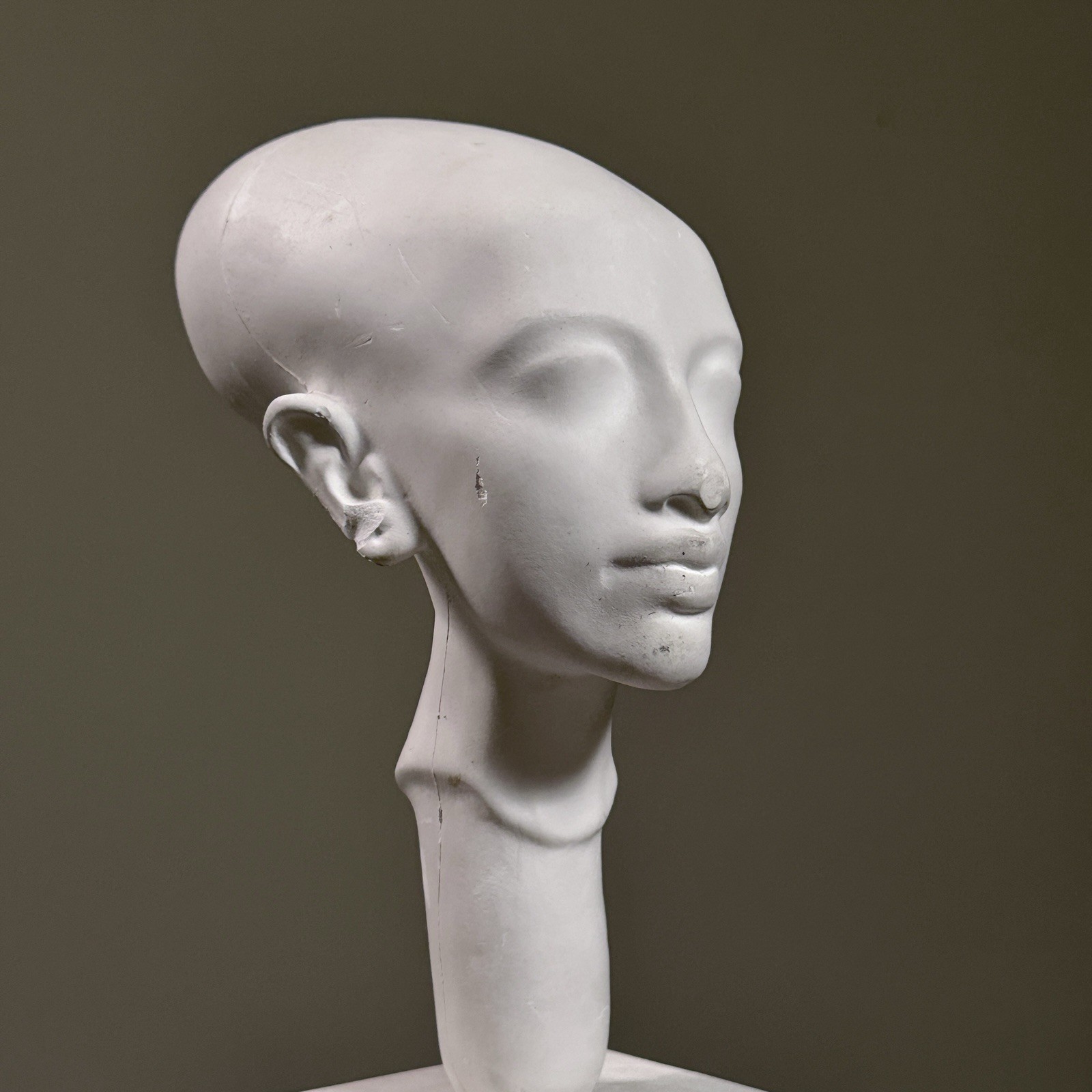 Vintage Head of an Amarna Princess Sculpture (Plaster Cast)