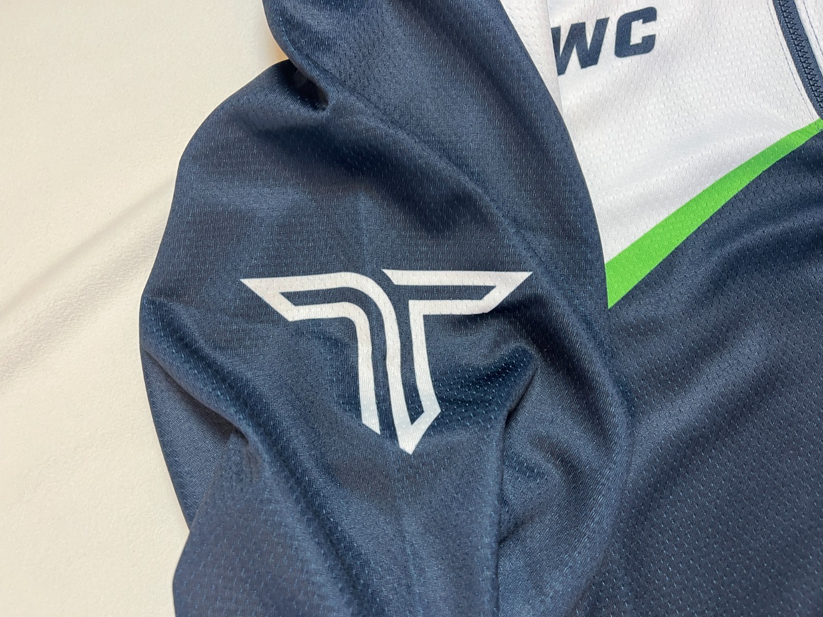 NWT Takedown Southern Youth Wrestling Club Quarter Zip Long Sleeve, Navy - XL