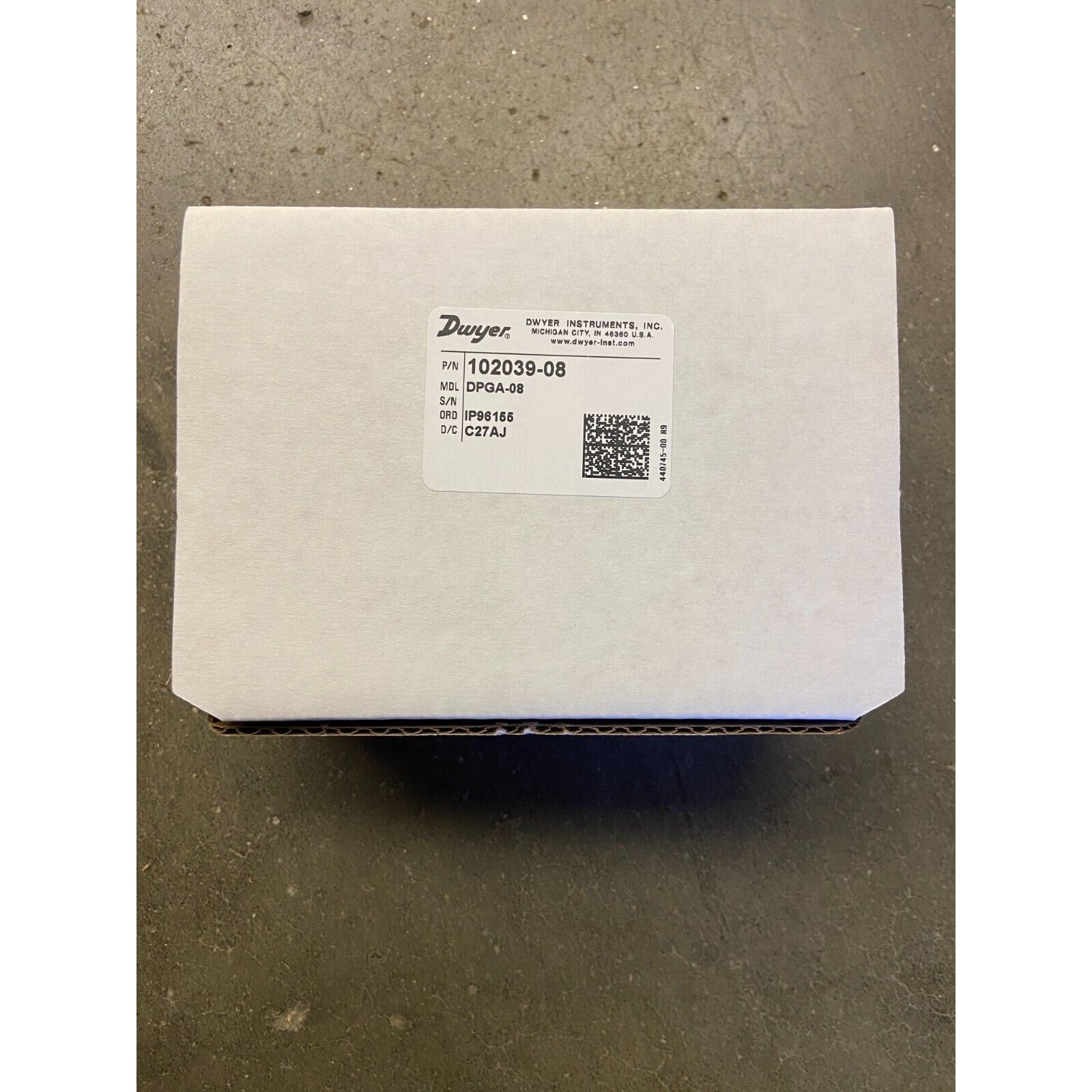 Dwyer Instruments Dpga-08 Digital Pressure Gauge 0 To 100 Psi, 1/4 In Mnpt NIB