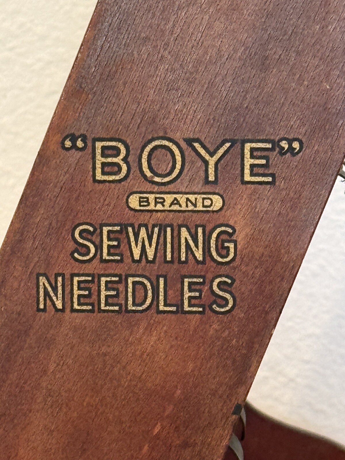 ANTIQUE BOYE SEWING NEEDLES STORE DISPLAY ADVERTISING CABINET CASE ALL ORIGINAL