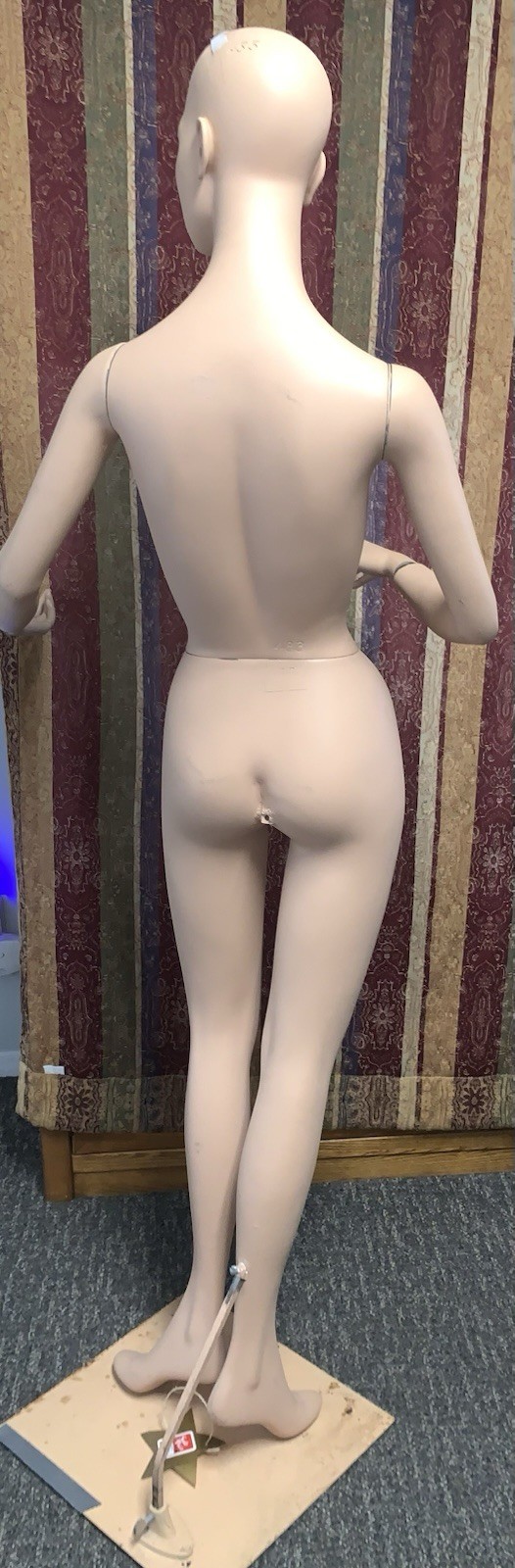 1960s FULL SIZE STORE CLOTHING DISPLAY MANNEQUIN WOMAN PLASTER? METAL STAND