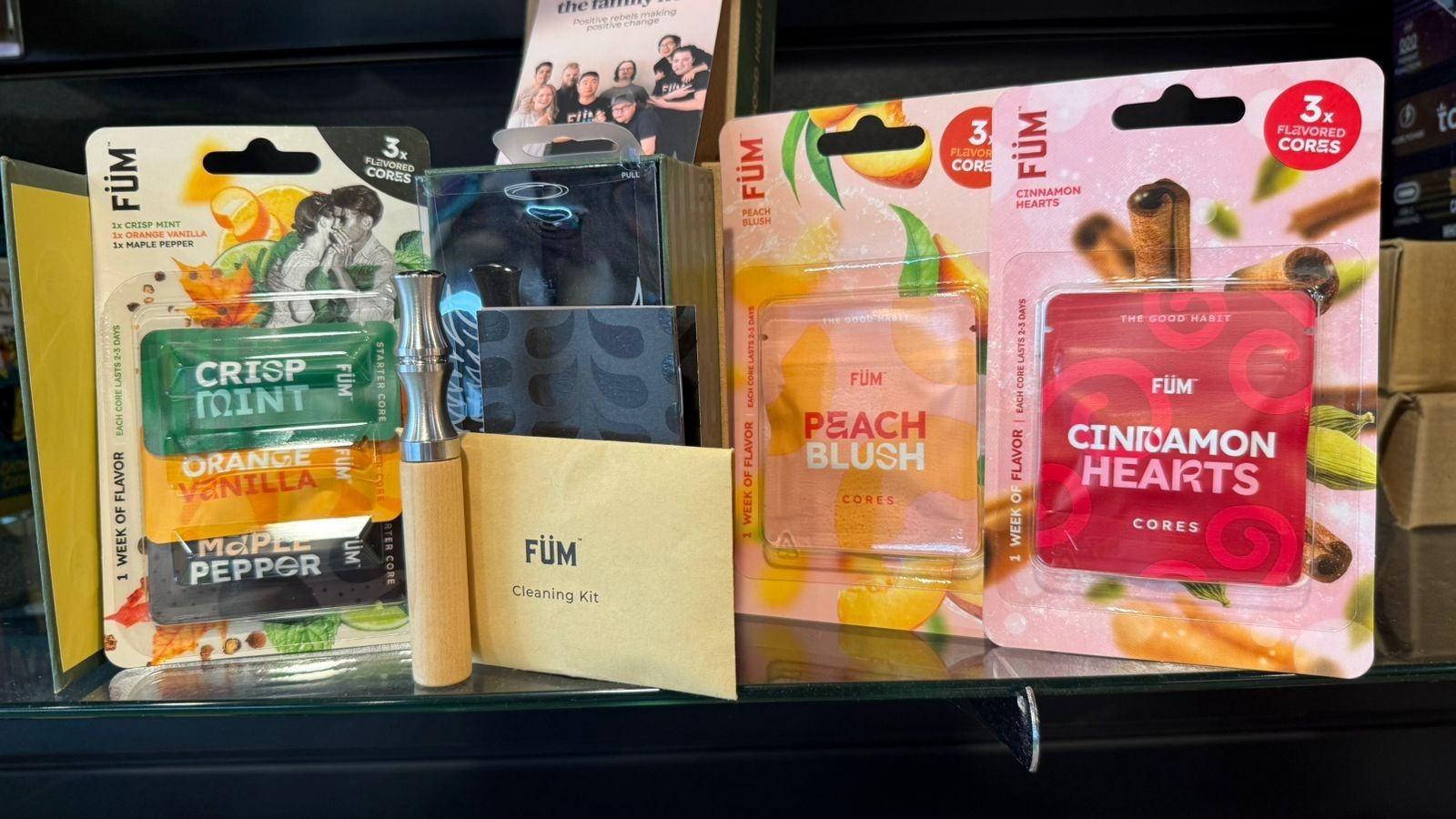 Füm Journey Pack Flavored Air Device with 6 Packs of Plant Based Cores