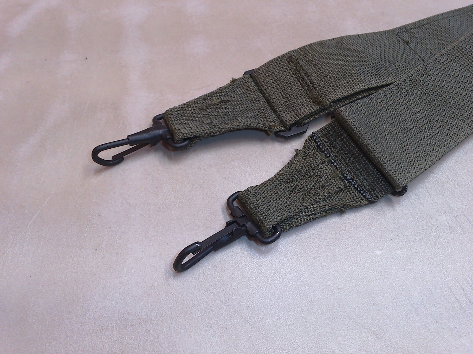 USGI OD Green Nylon 2 Quart Canteen Map Case Bag Adjustable Shoulder Strap Sling