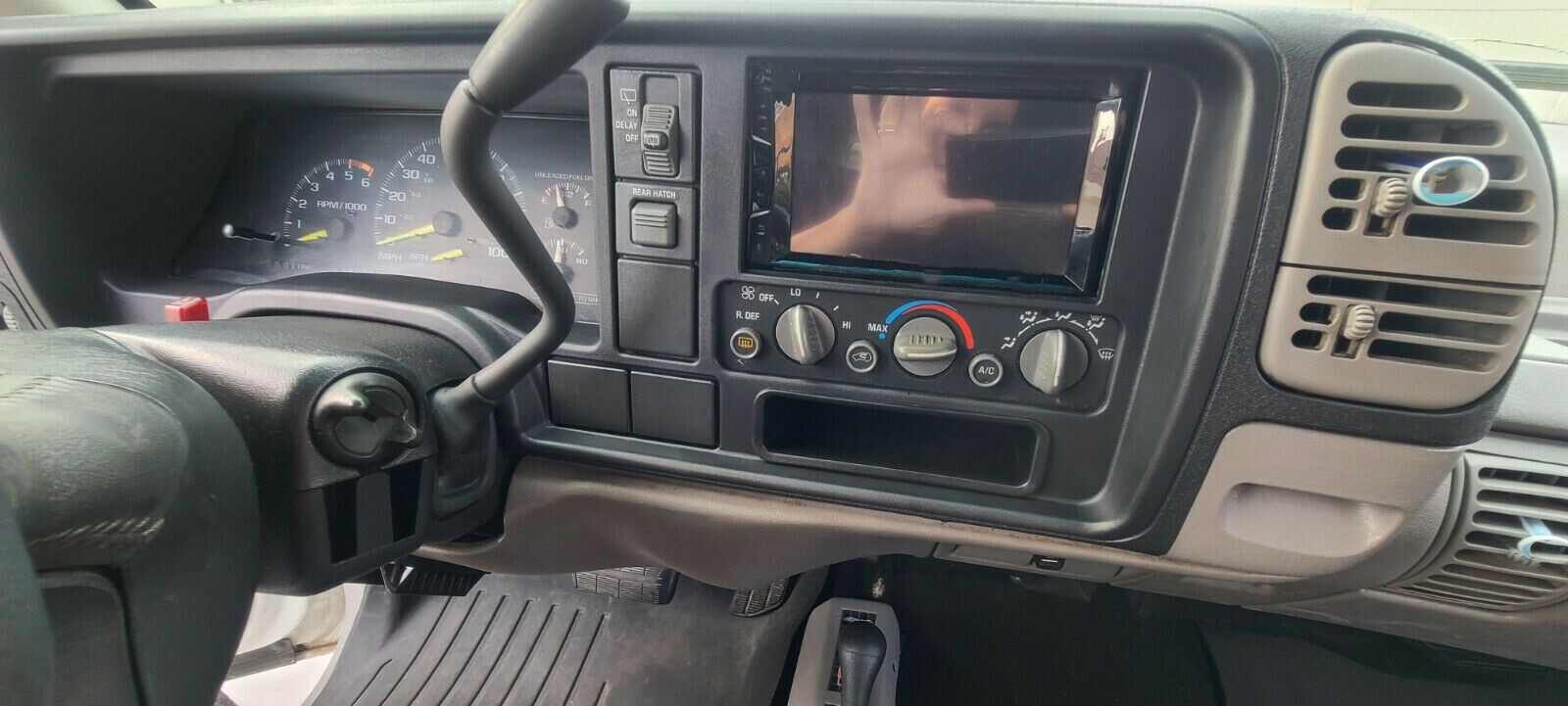 Double DIN Truck Dash Kit For 1995-02 GMC Full Size Trucks / SUVs Vehicles Black