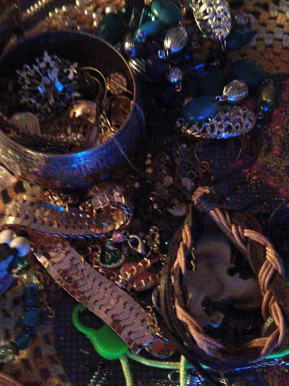 1+Lbs Fashion Jewelry Lot Vintage/Now Assorted Variety +Styles Random Selection