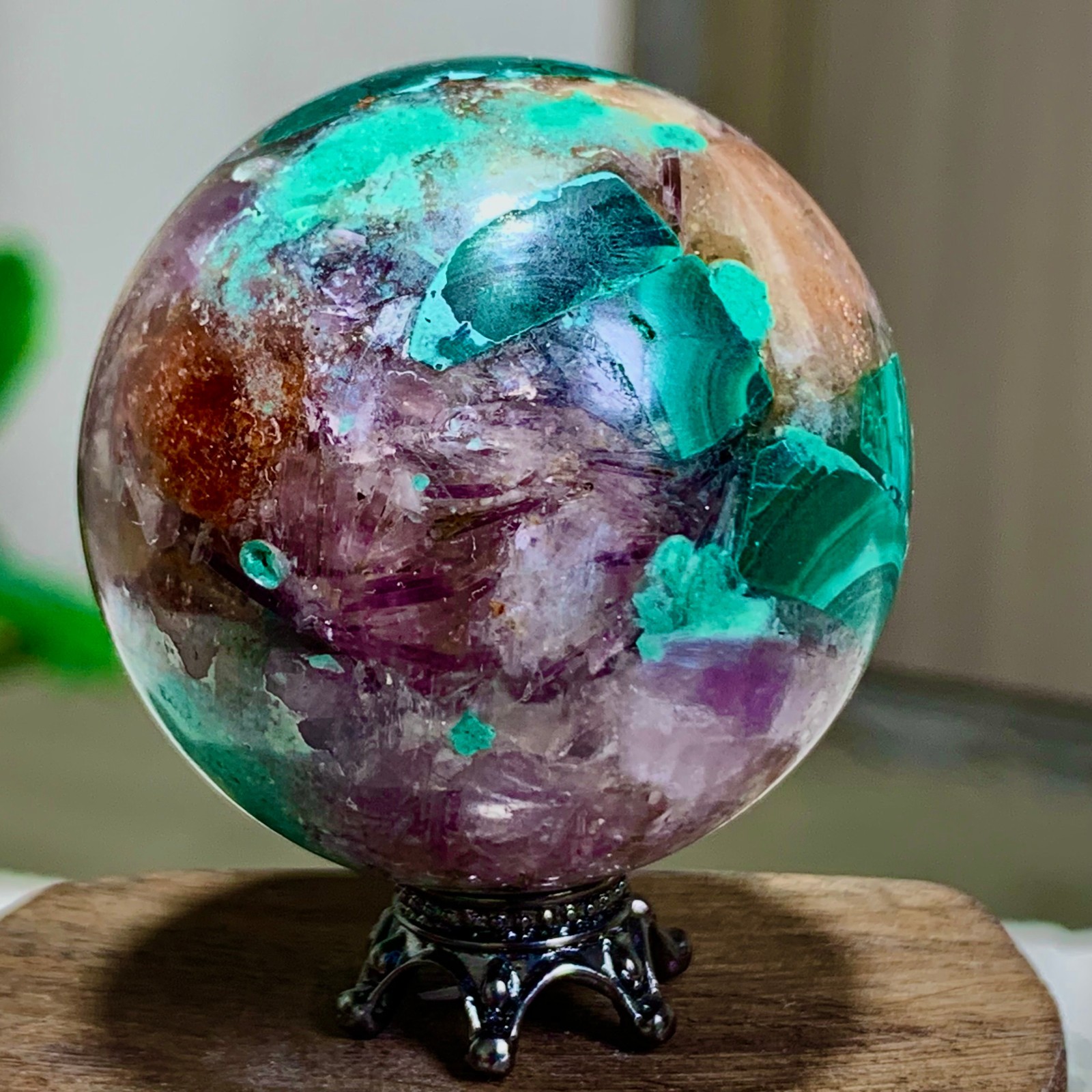 80G Newly discovered rare malachite purple mica symbiotic sphere restoration