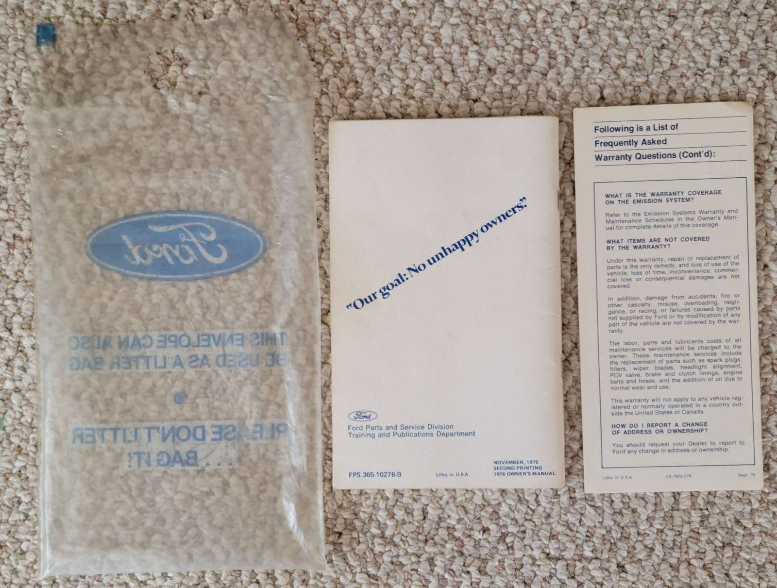 1976 FORD OWNERS MANUAL LTD COUNTRY SQUIRE SEDAN