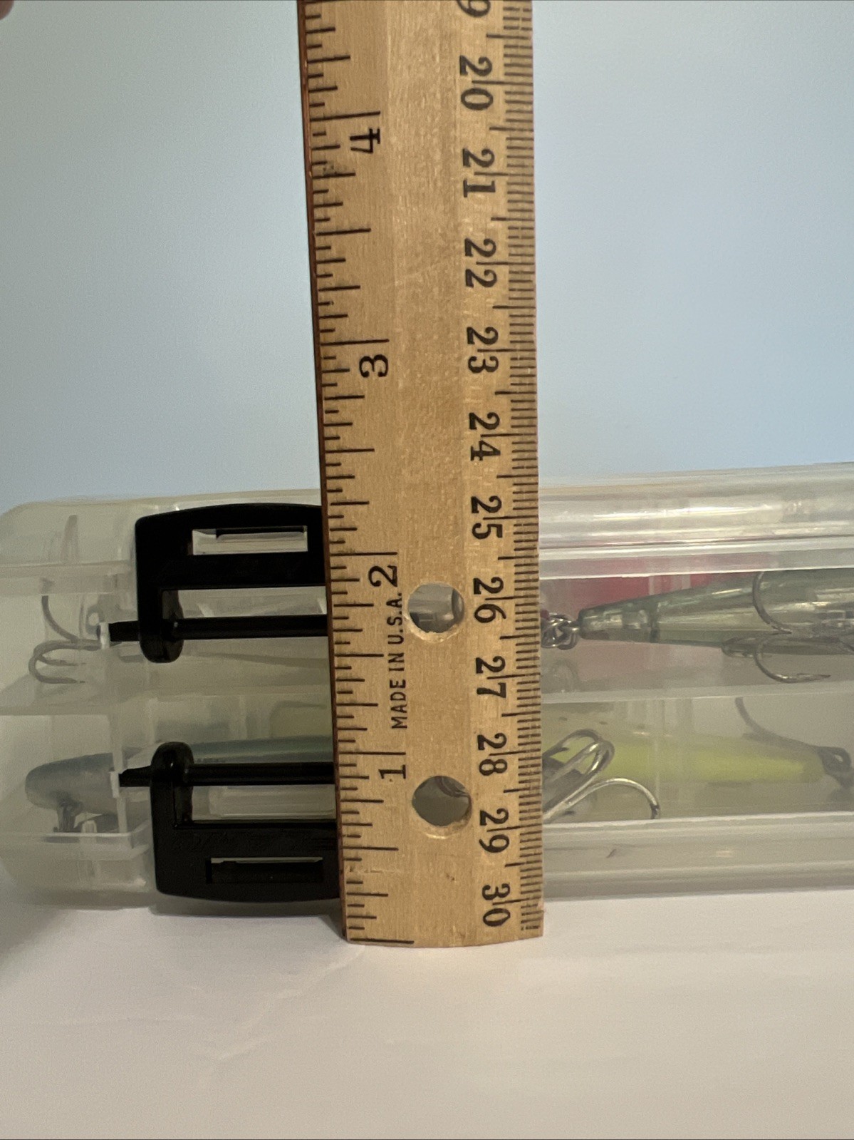 Plano 3500 Stowaway Case With Mixed Lot Of 6 YoZuri And 3 Bomber Lures