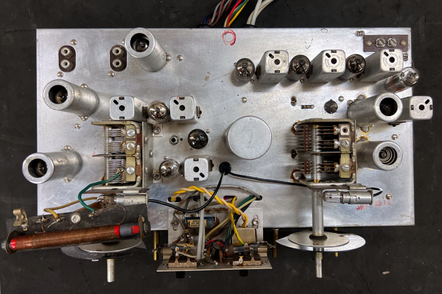 The New Englander by Guild Tube Amp & AM/FM Tuner Console Chassis