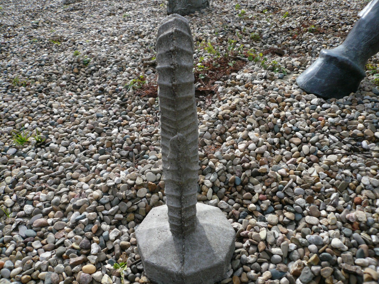 Topper Vintage Cement Concrete Garden Seahorse Statue 11-Inch