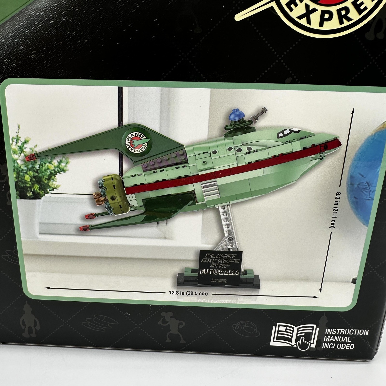 Brick Craft Futurama Planet Express Ship Green Building Set 382pcs Display Stand