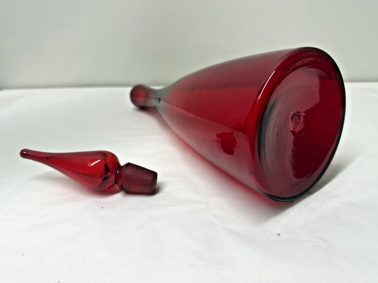 Mid Century Modern Blenko #920M Ruby Red decanter. Anderson 🐝
