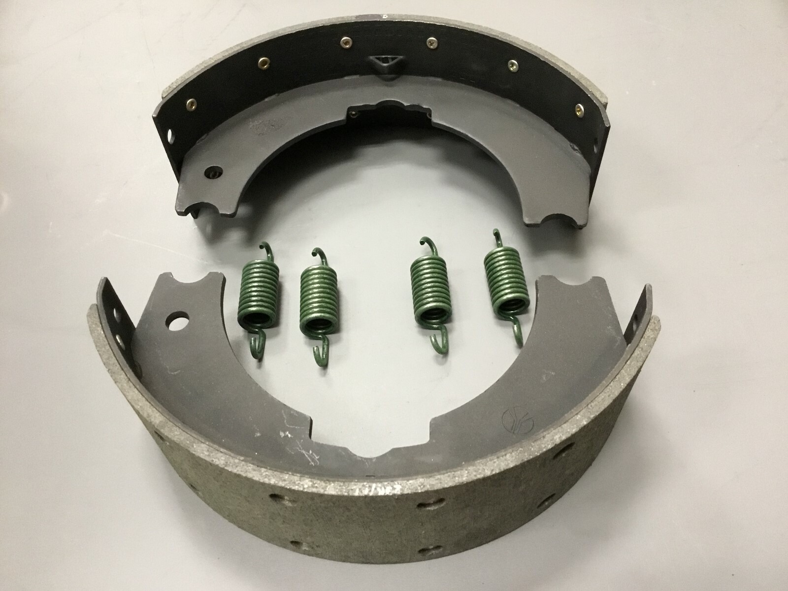 3722C497, 3722G501 Parking Brake Shoes & spring kit 10" x 3" Ships Same Day!