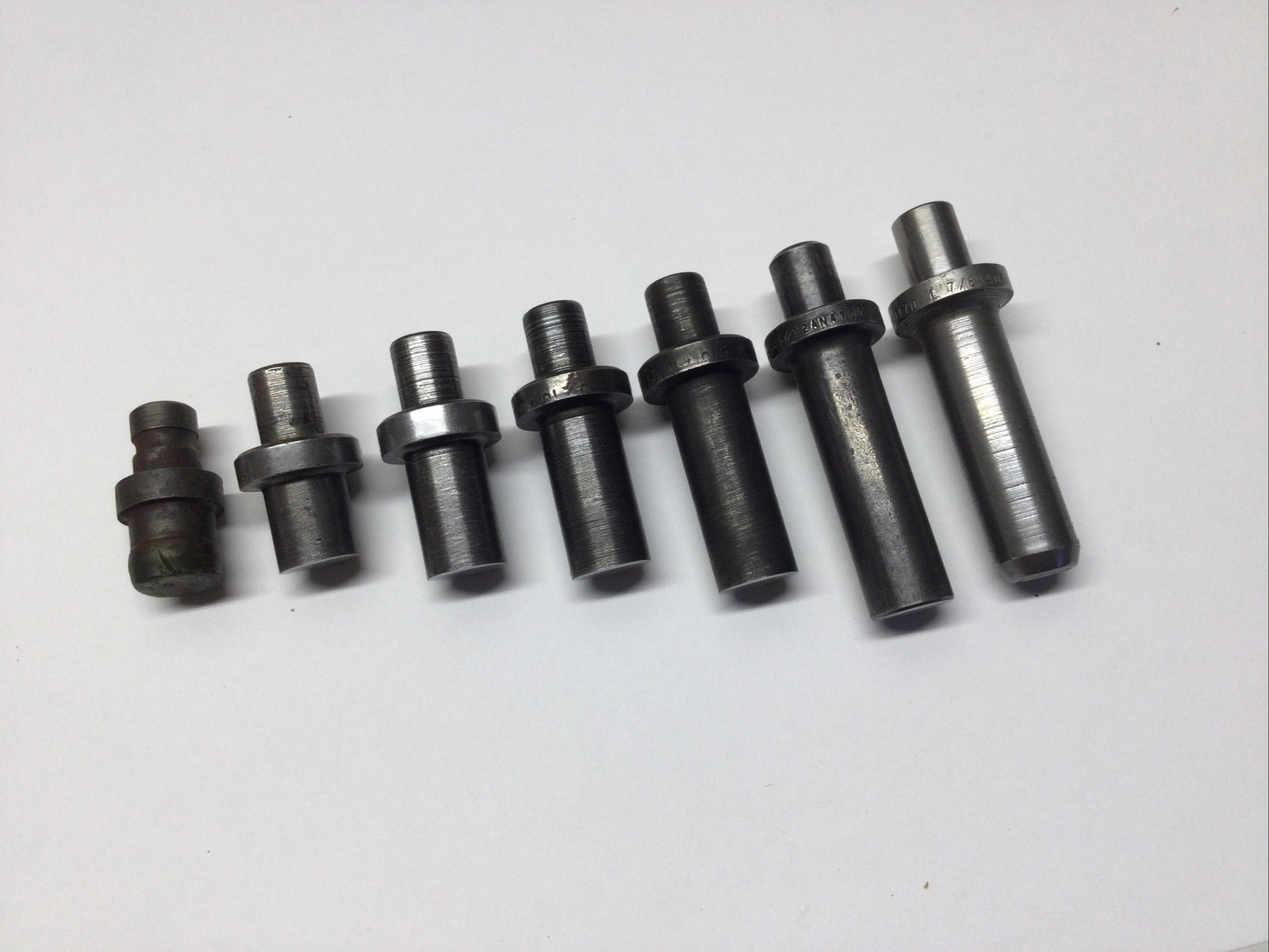 7) Stubby Rivet Gun Riveter Sets with .401 Shanks for Corner Riveters