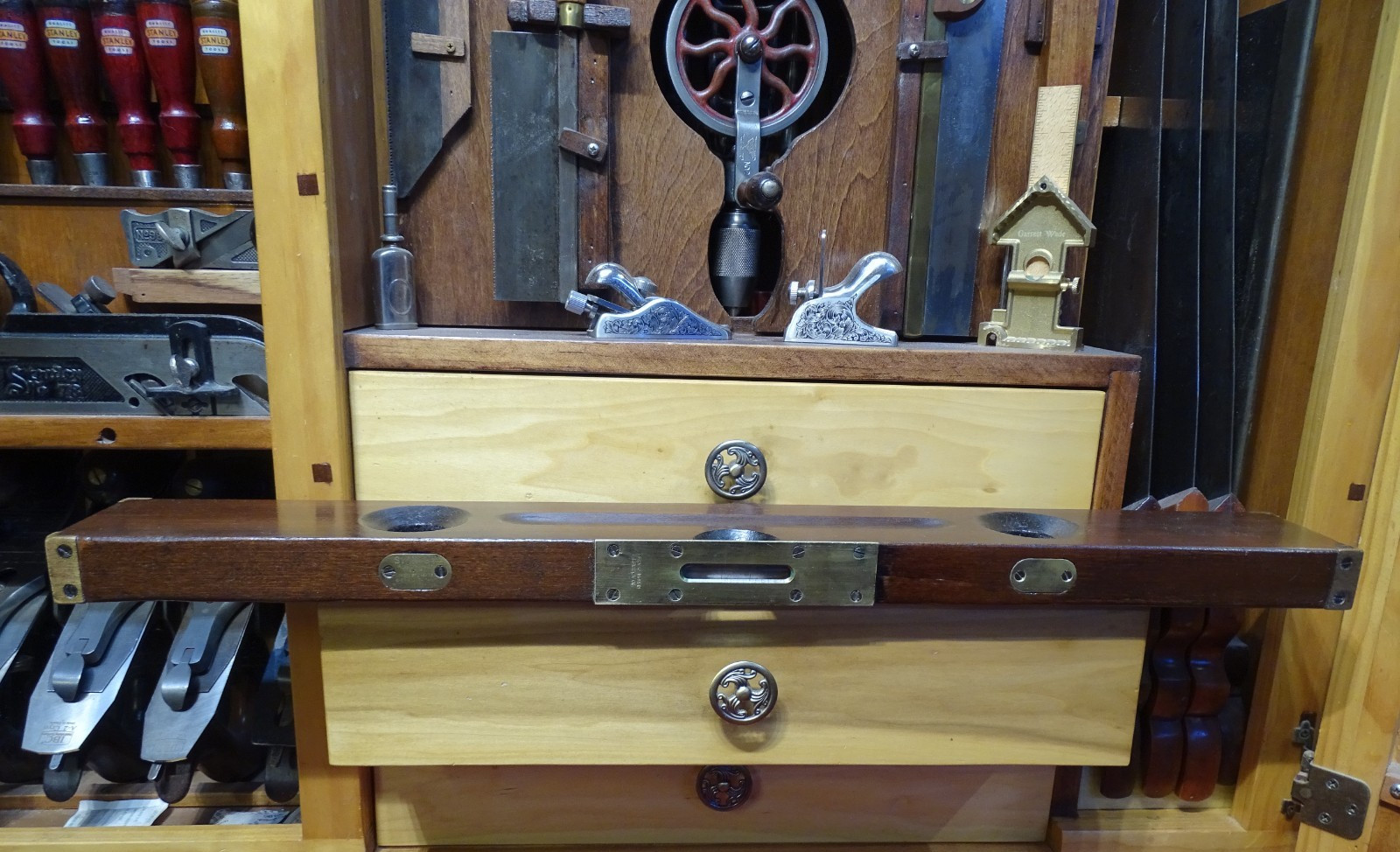 Stanley Rule & Level 26" No. 13 Adjustable Level & Plumb Refurbished Condition.