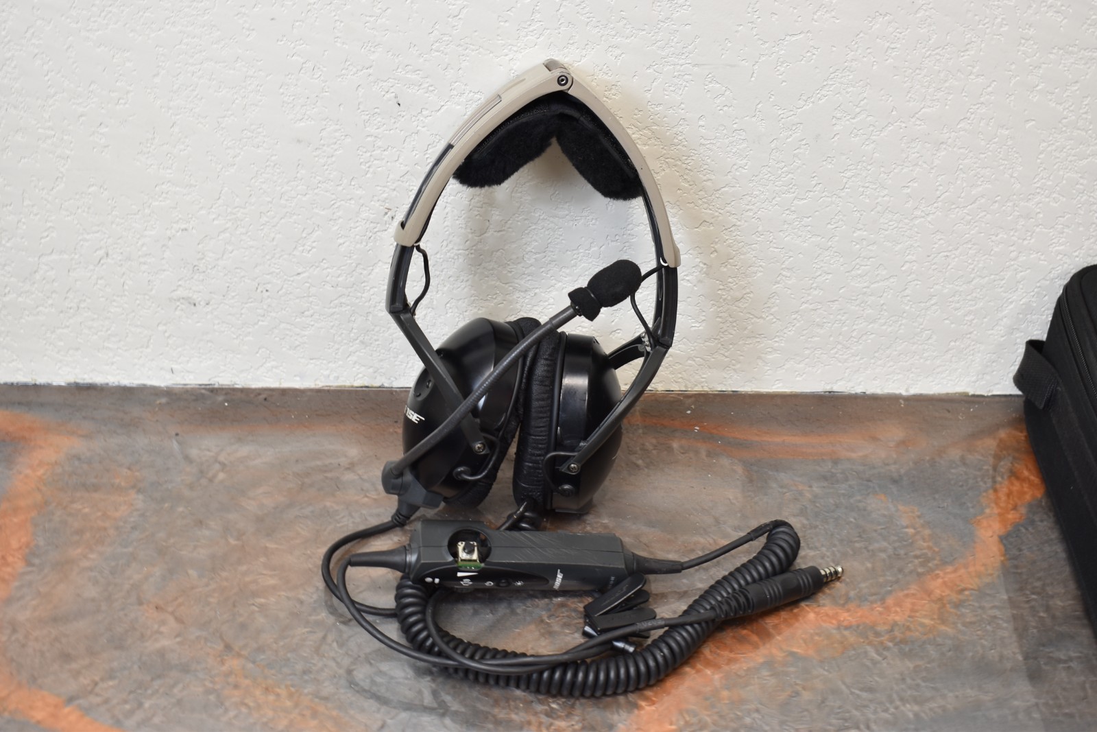 Lot of 9 Bose AHX/ANR Aviation A10 Headset AHX-32-02 Pilot Noise Canceling