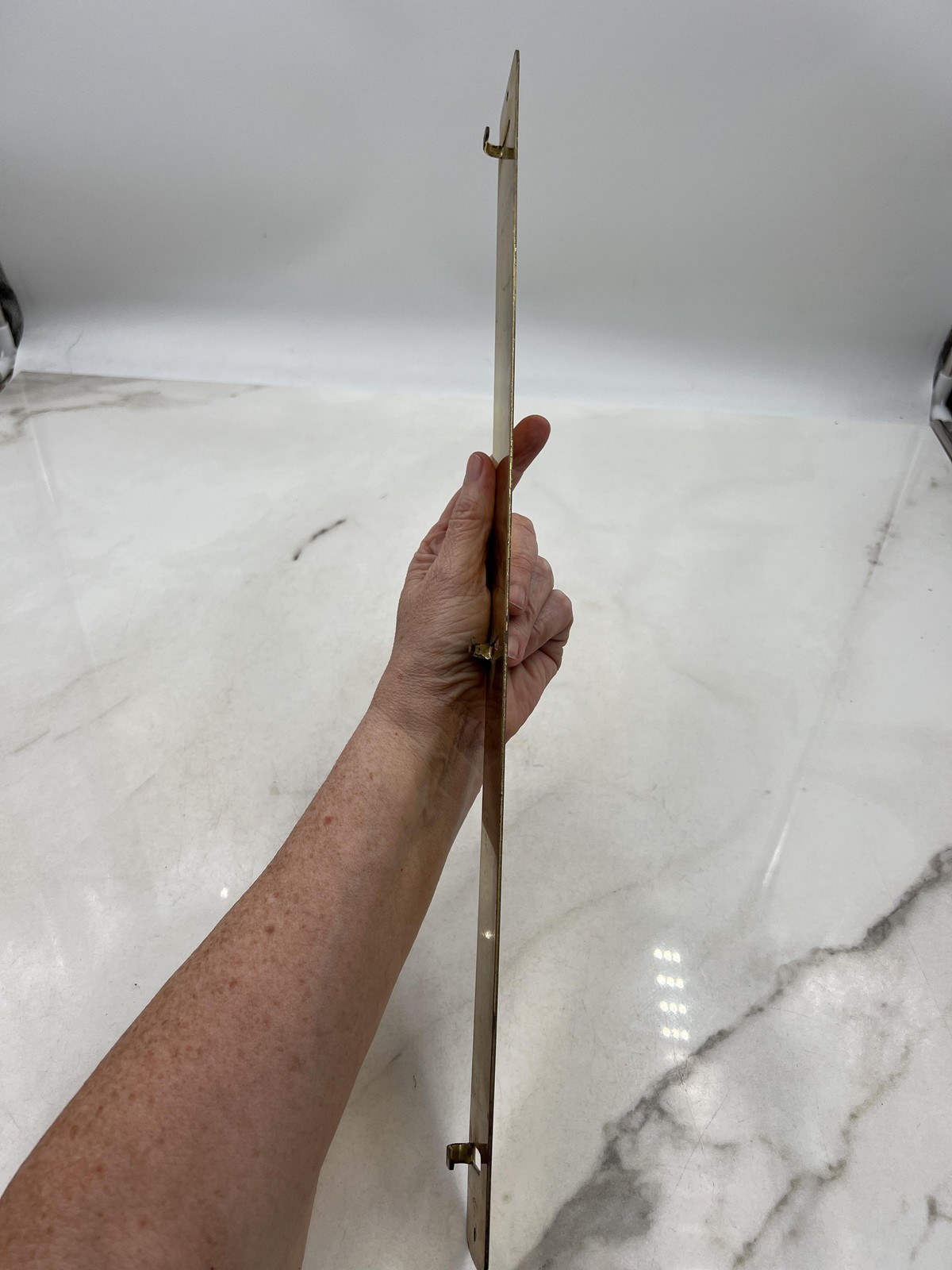 Vintage Brass Picture Rail Hook Strip Wall Mount 20in Art Hanging Display Bar