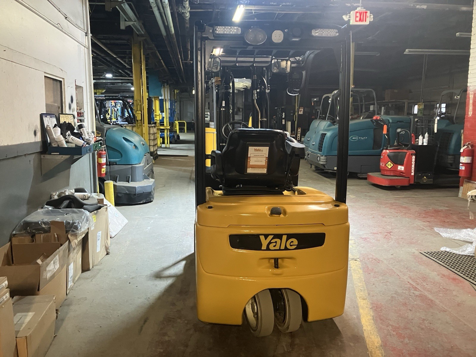 2018 Yale 4000 LB Electric Forklift with SS and Triple Mast Fork Positioner