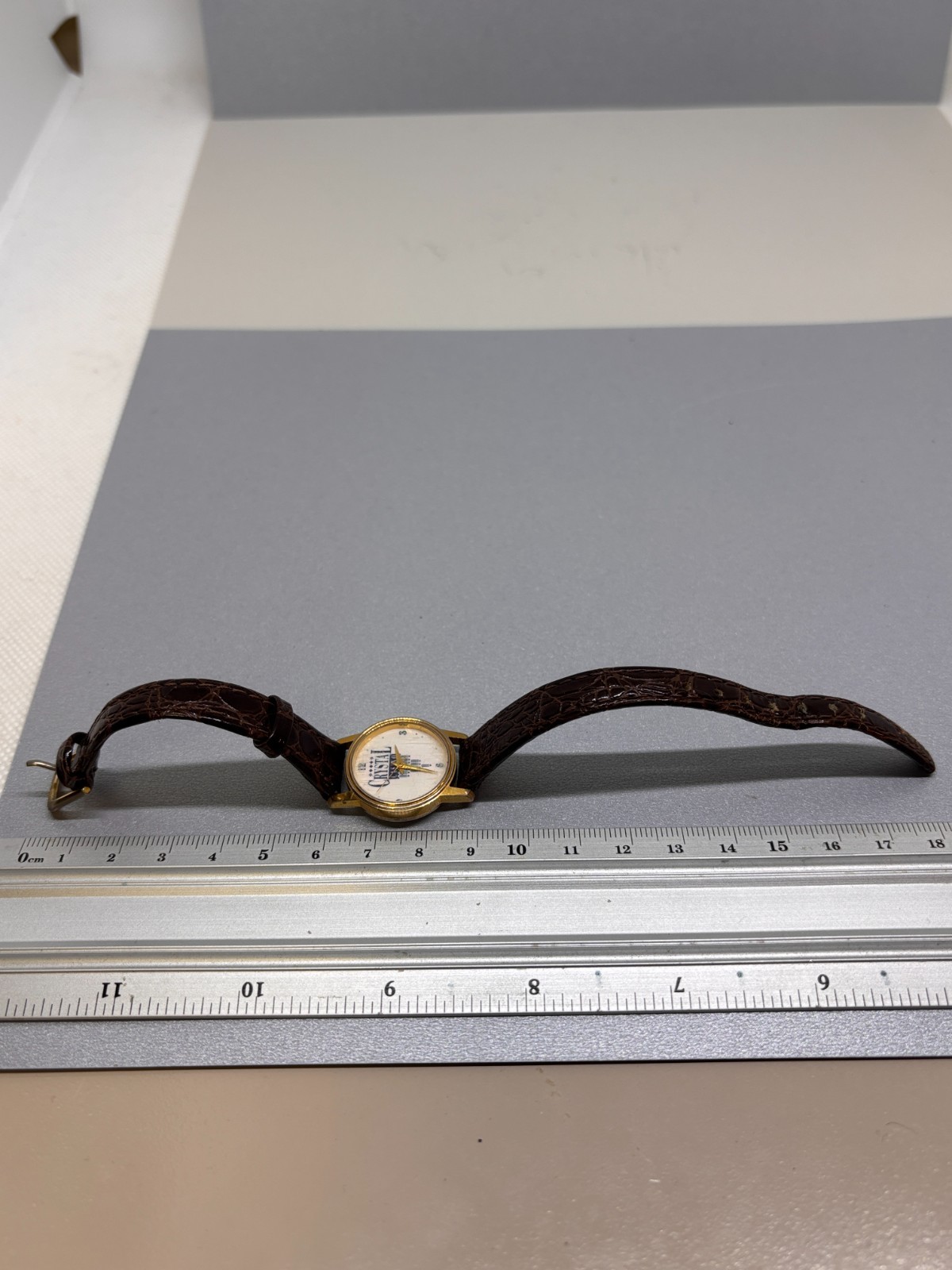 Vintage Rare Crystal Casino Winnipeg Fort Garry Ladies Wrist Watch not working