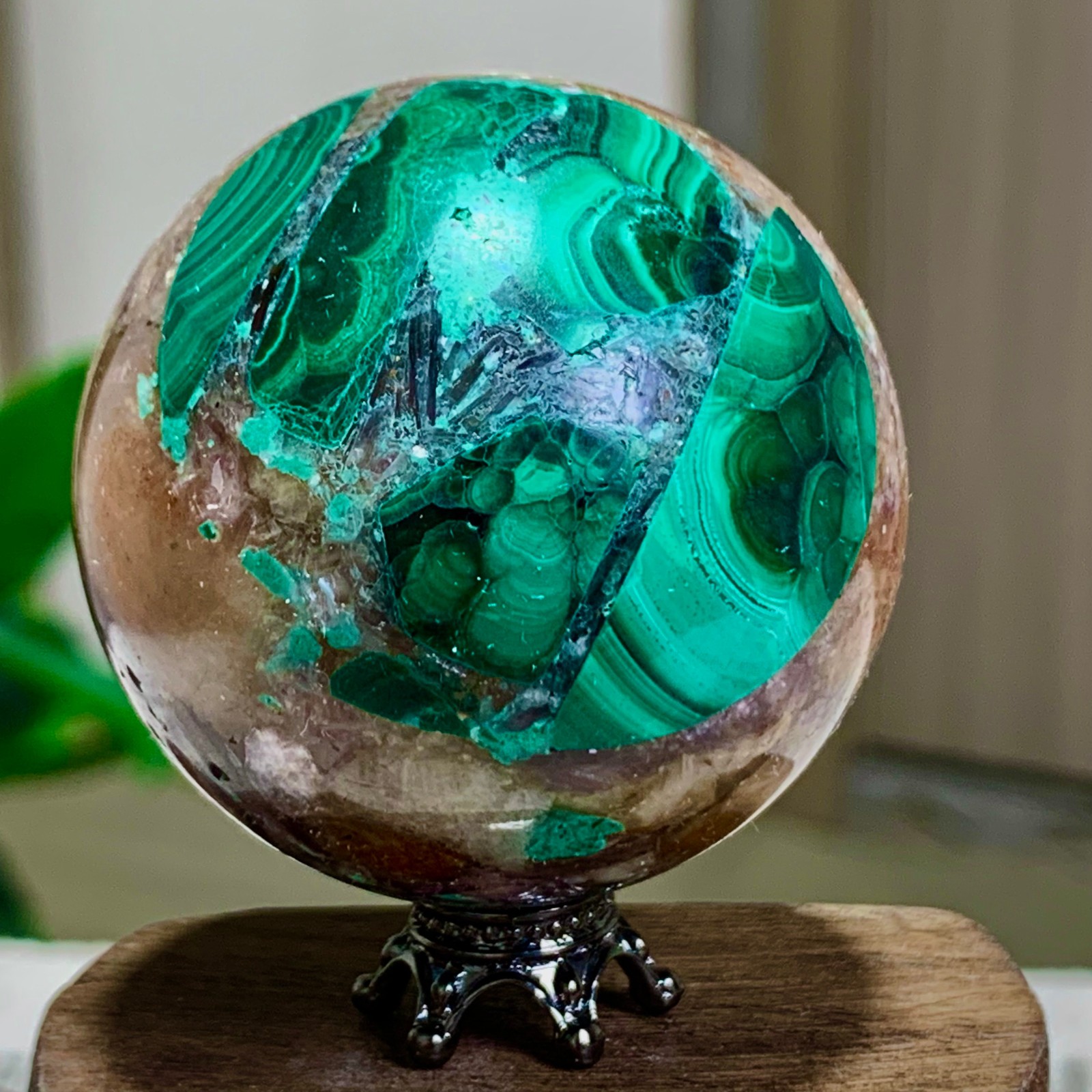 125G Newly discovered rare malachite purple mica symbiotic sphere restoration