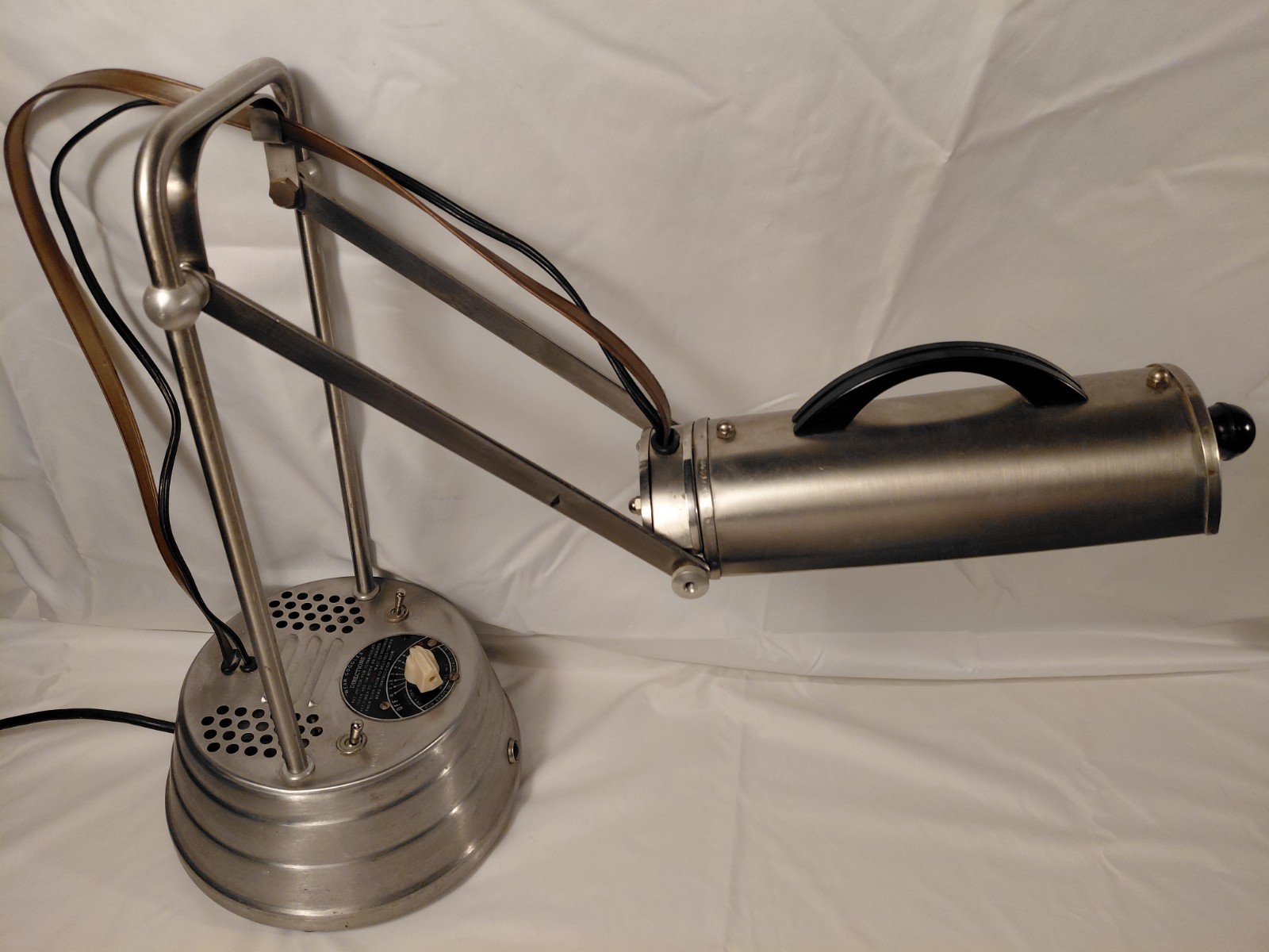 Vintage 1940's-1950's Sun Kraft Ultraviolet & Infrared Dual Bulb Medical Lamp