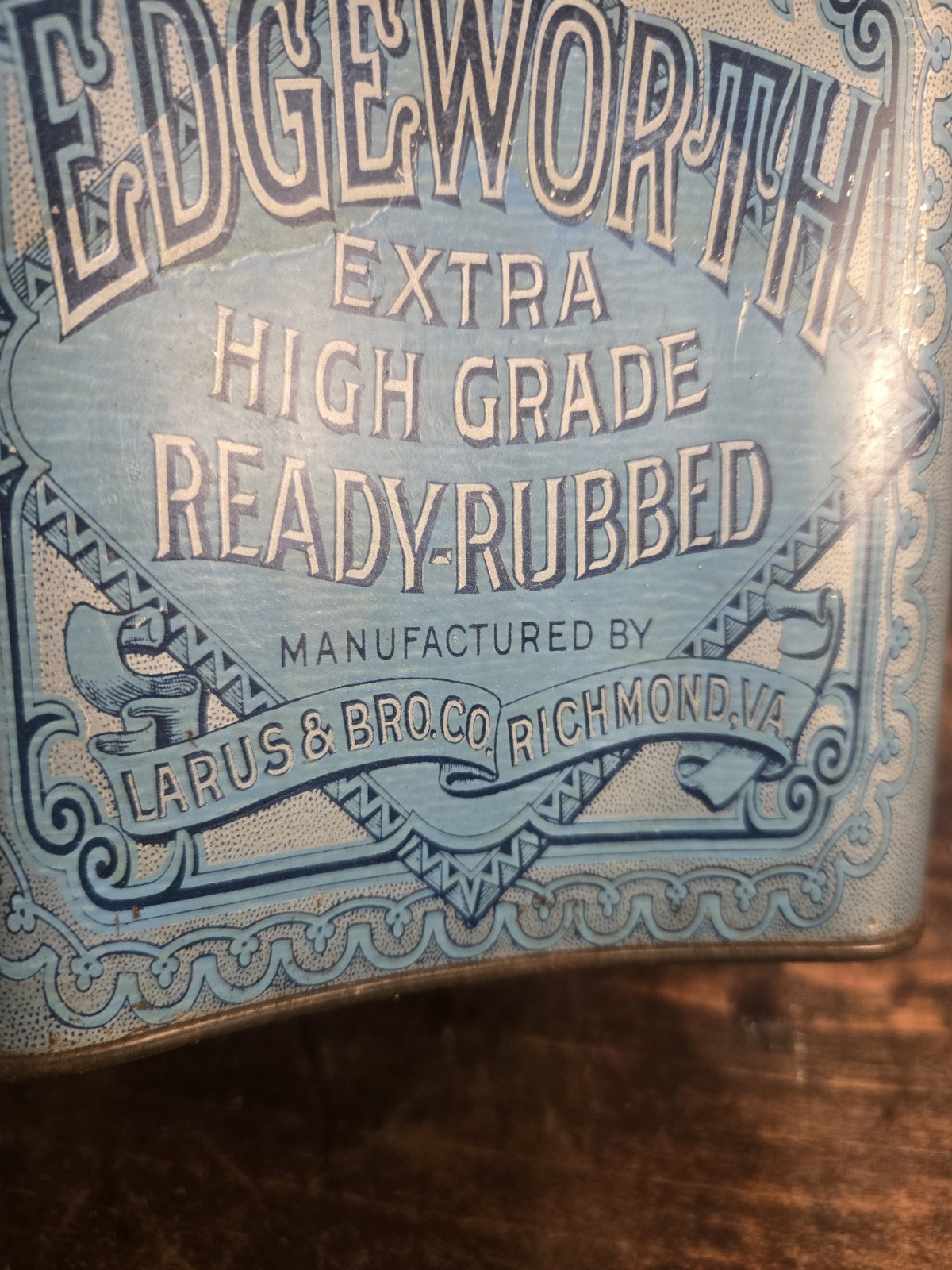 NICE! Edgeworth Ready Rubbed Tobacco Hinged Tin, Vintage