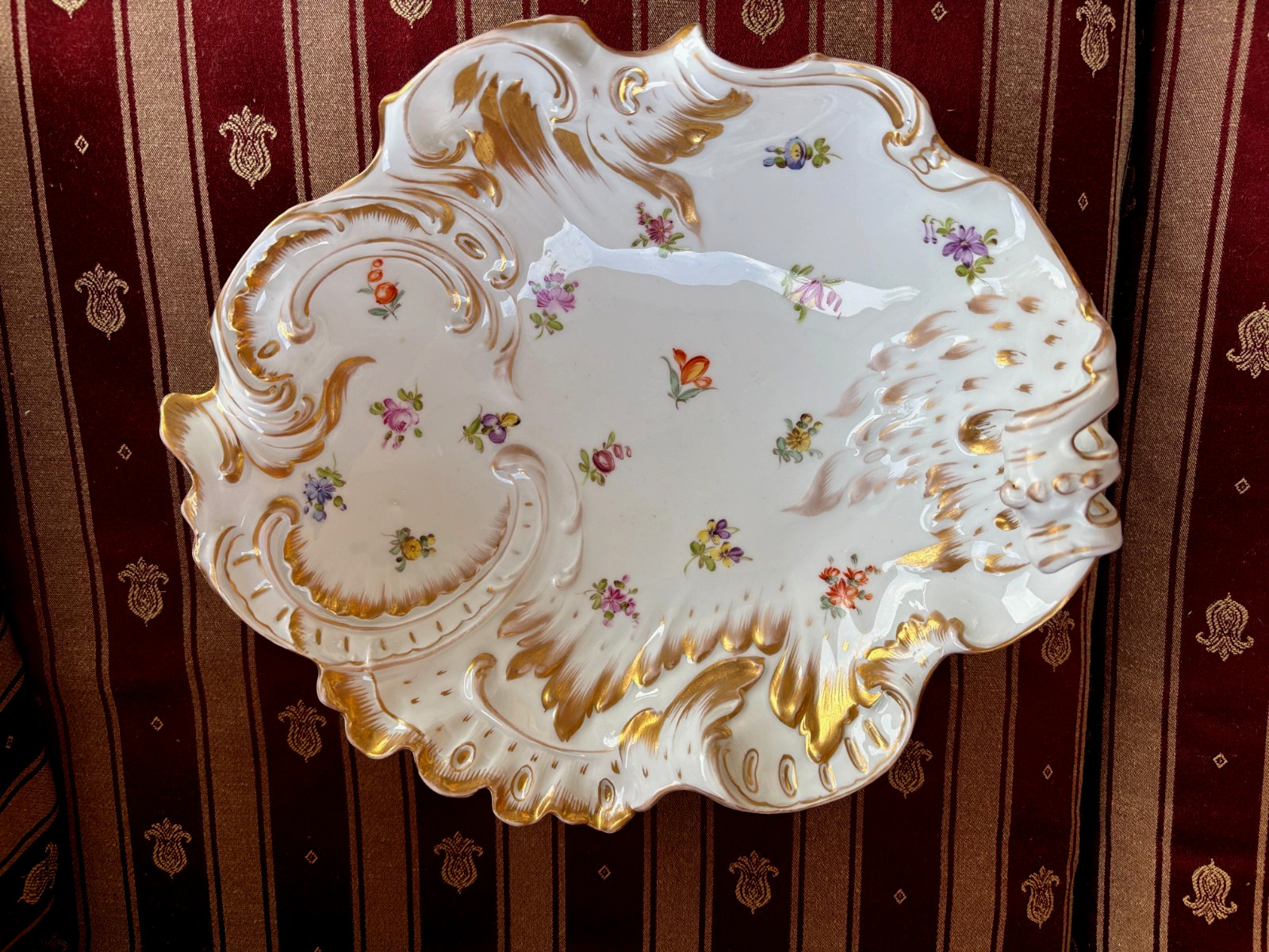 Antique Porcelain Ousters Bowl