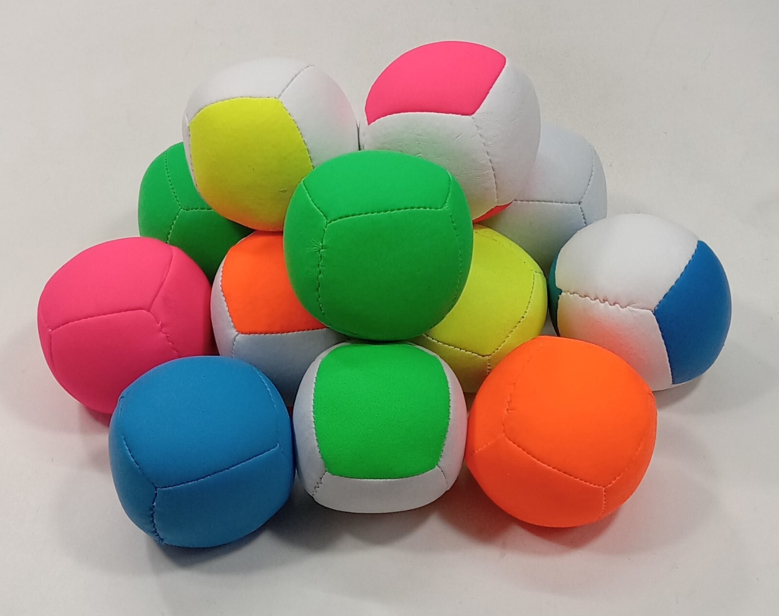 Juggling Balls (Set Of 6)- 110g, 6 Panel, UV Reactive- Colors Vary-FREE SHIPPING