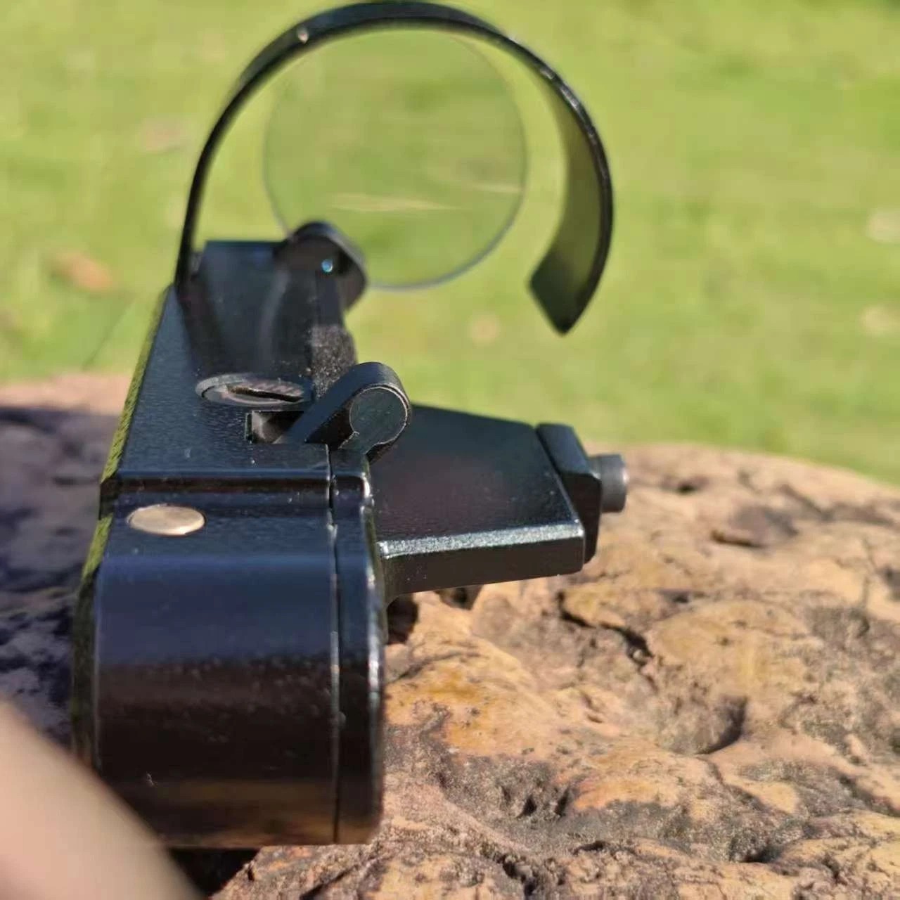 OKP-7 Green Dot Reflex Sight w/Triangle Reticle For Hunting with Picatinny RaiI