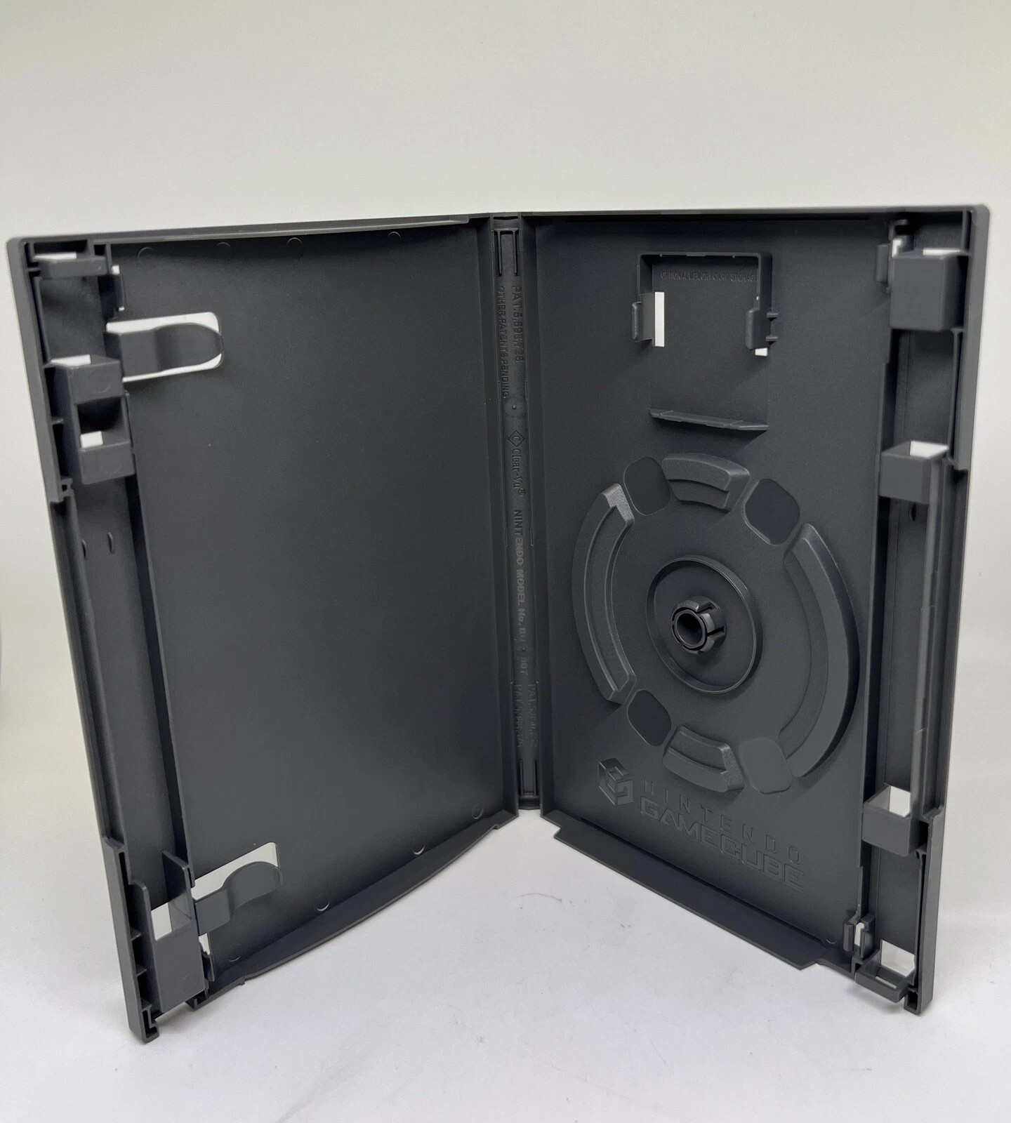 New Original Nintendo Game Cube Game Case Memory Card Holder OEM, GC2024