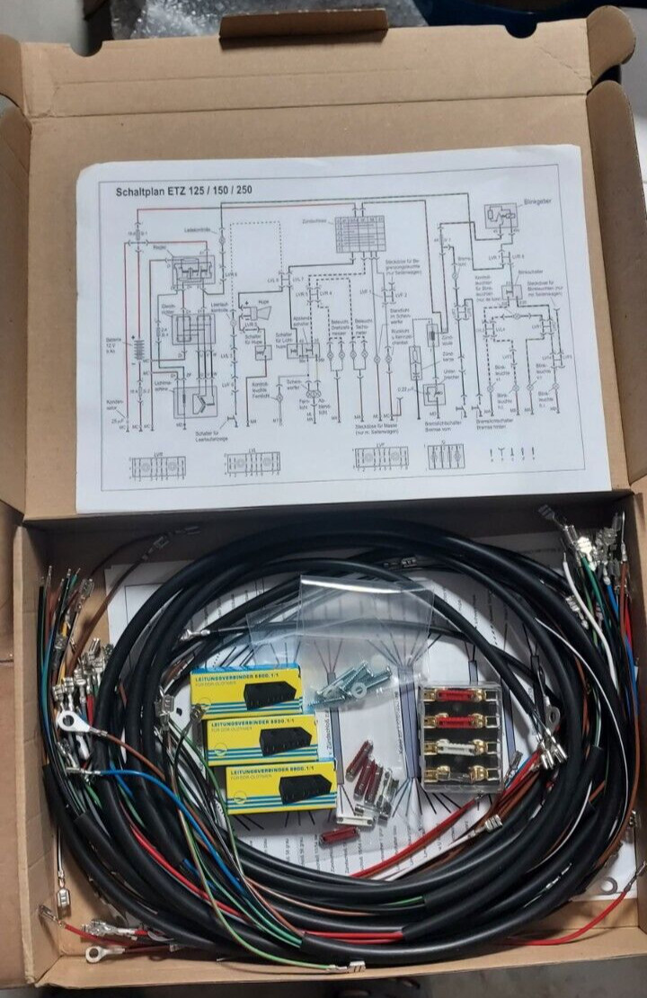 MZTS 250 ETZ 250, INSTALACION ELECTRICA CON REGLETAS Y CAJA DE FUSIBLES