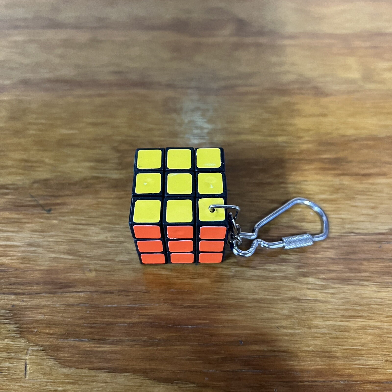 KEY CHAIN MAGIC PUZZLER RUBIX CUBE TOY VINTAGE NOS