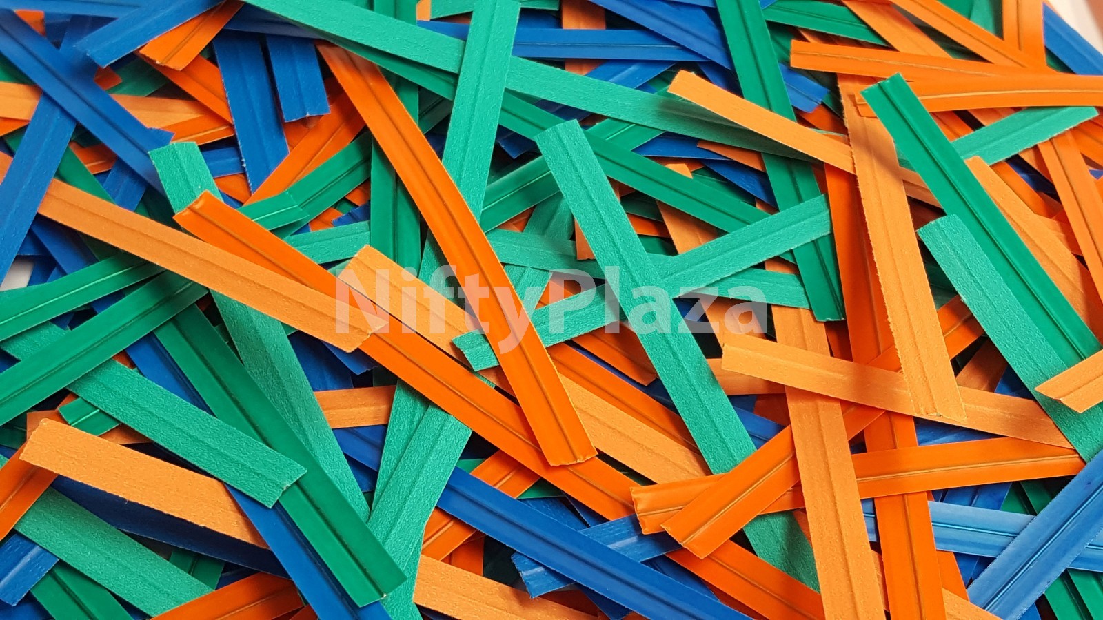 NiftyPlaza 5000 Twist Ties 4" Length Plastic Coated No Rip Paper Ties Cello