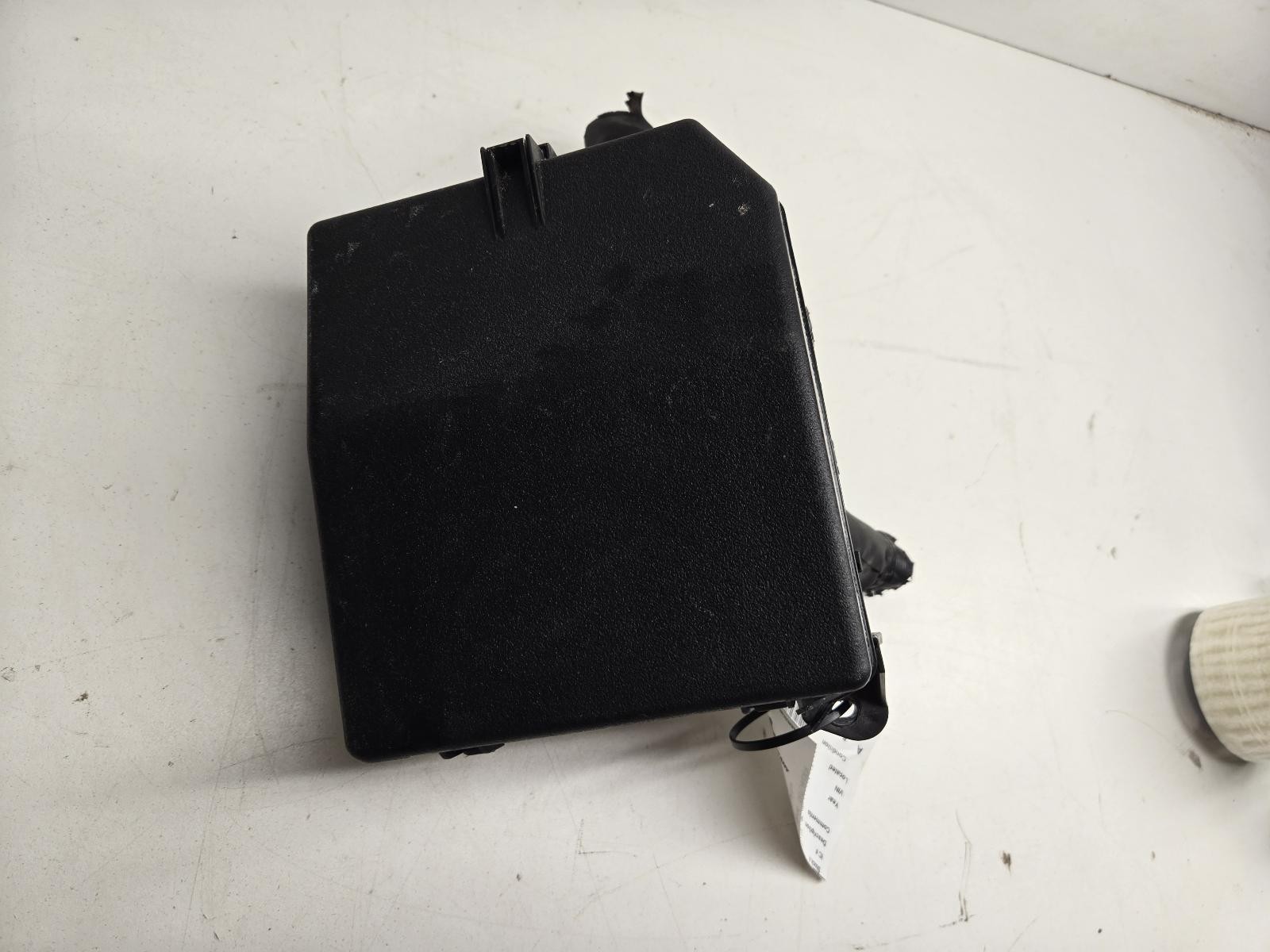 2018-22 Mitsubishi Outlander PHEV 2.0L Engine Fuse Box Plug-In Hybrid BROKEN LID