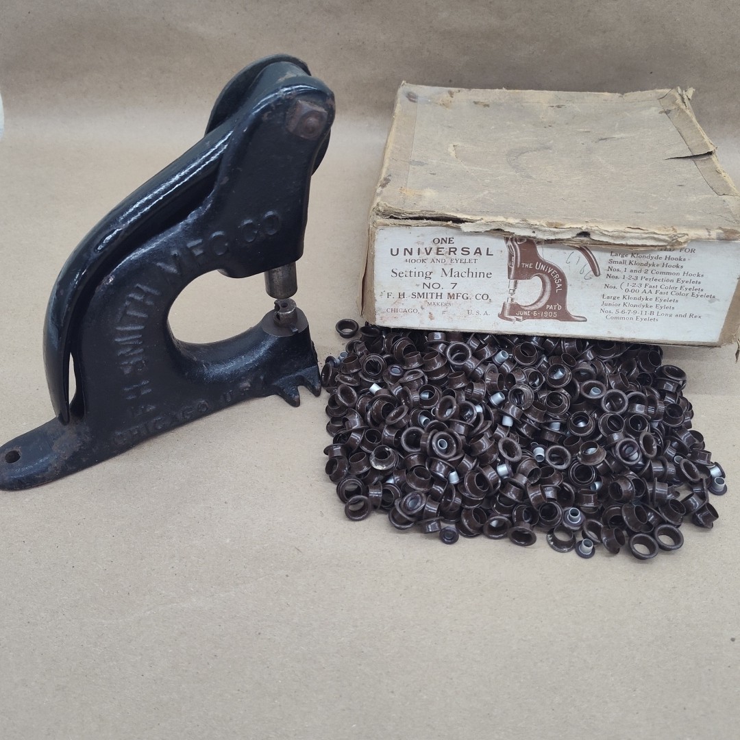 Smith Universal Hook & Eyelet Setting Machine No7 Hand Press Grommet Klondyke