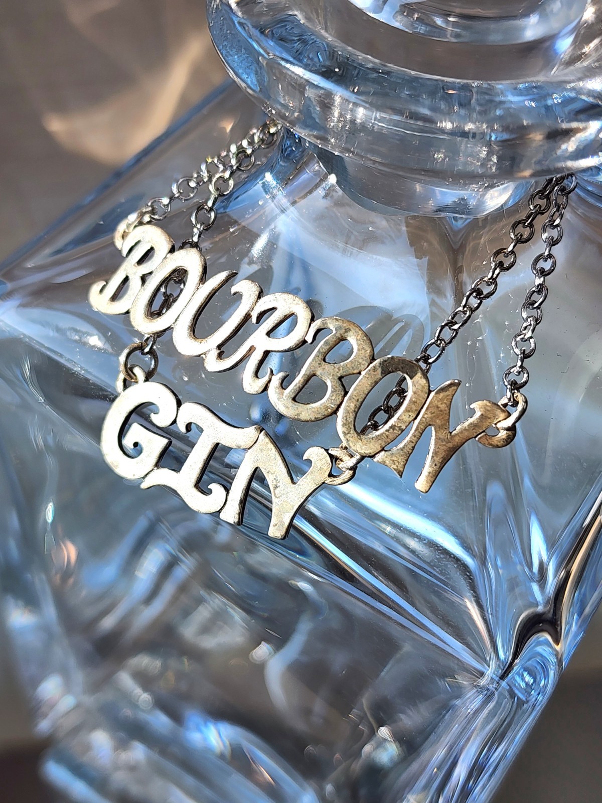 🍸Vintage DOSKOW Sterling Silver Bourbon Gin Liquor Bottle Tags-11.8 g-Not Scrap